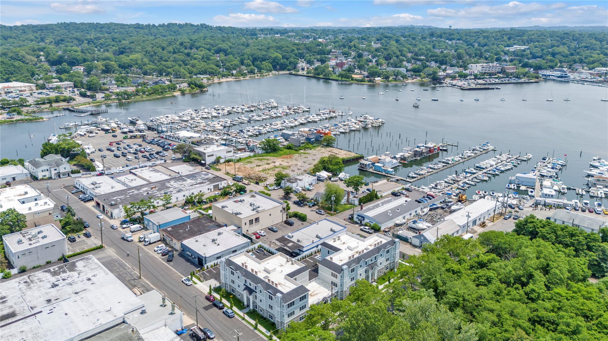 22 Sagamore Hill Drive 1a Property Photo 20