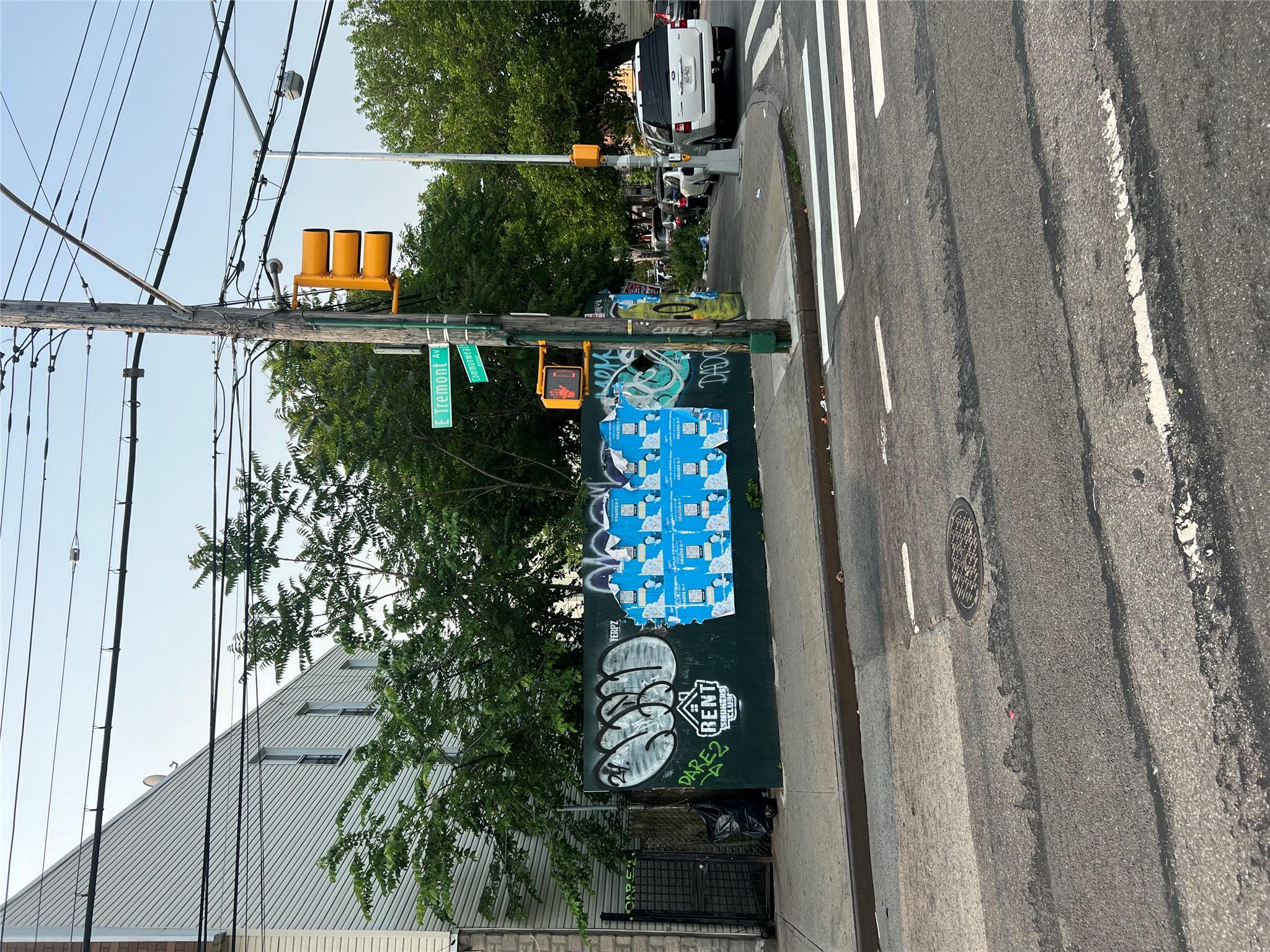 1760 E Tremont Ave