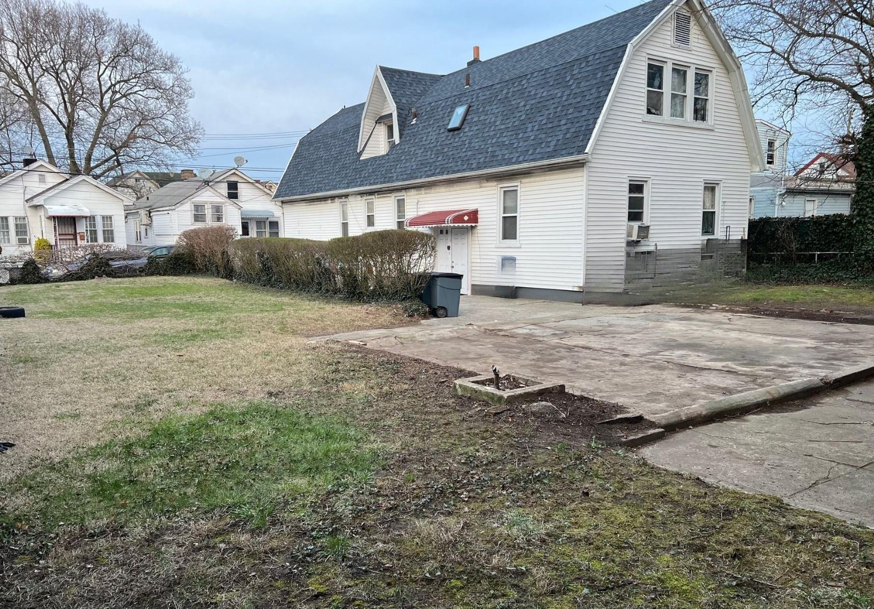 14 Matthews Place Property Photo 1