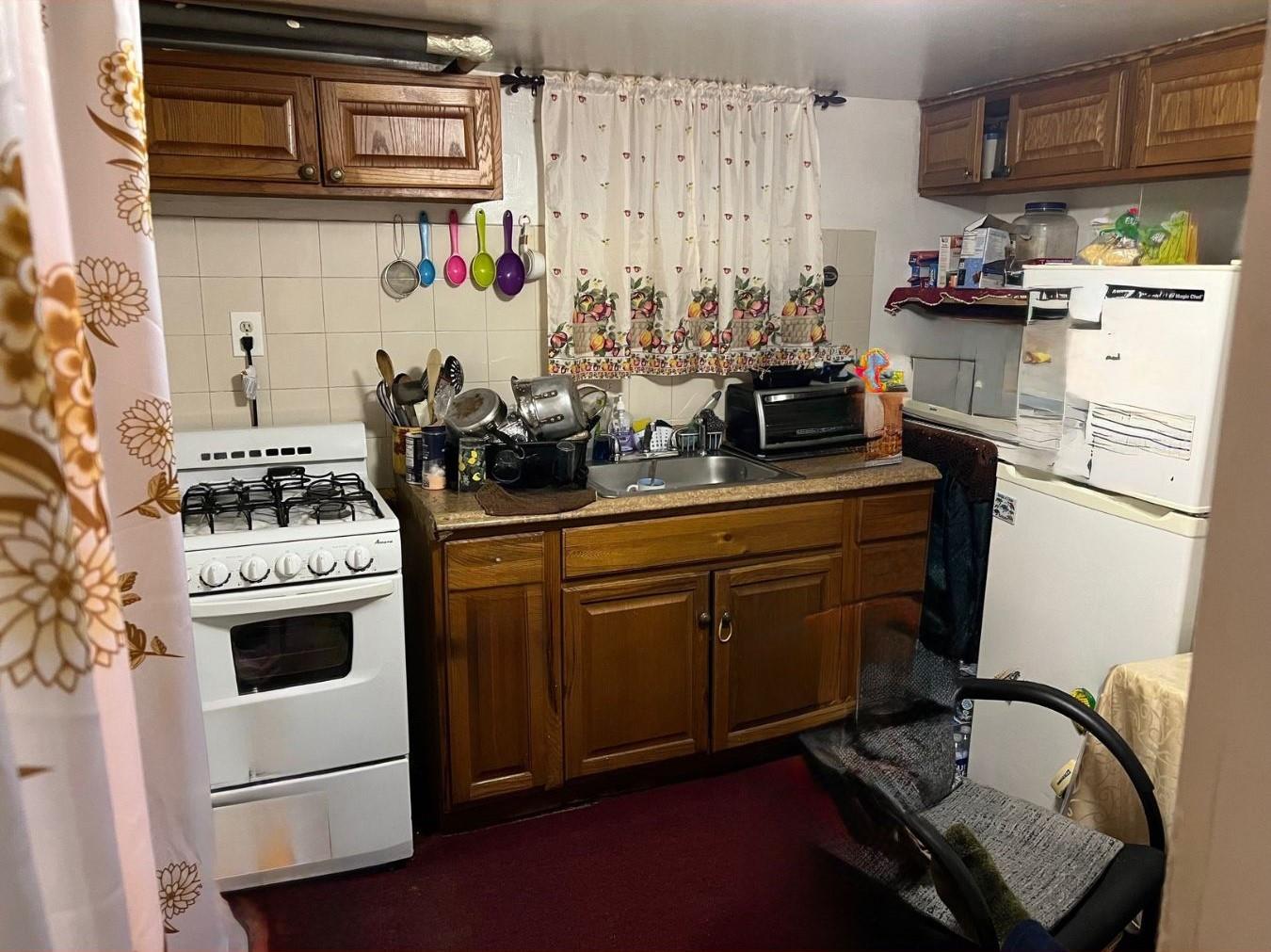 14 Matthews Place Property Photo 9