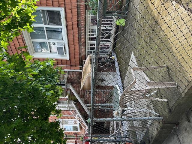 2002 East 28 Street Property Photo 3