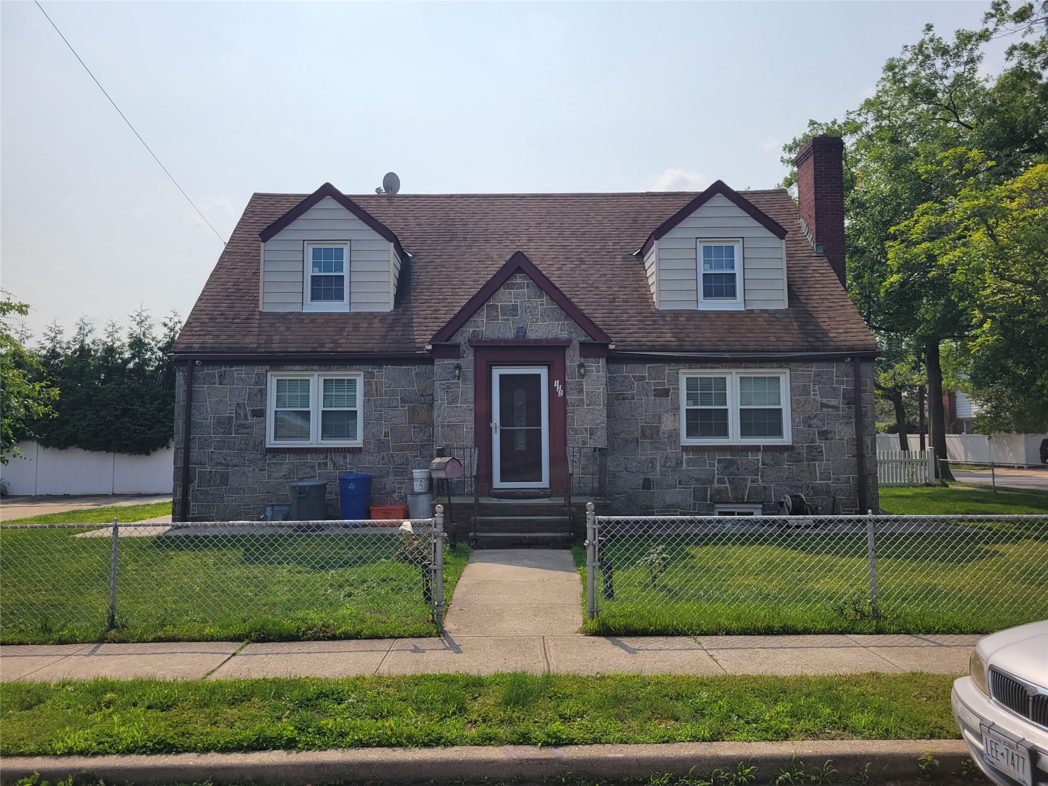 122 James Street Property Photo 1