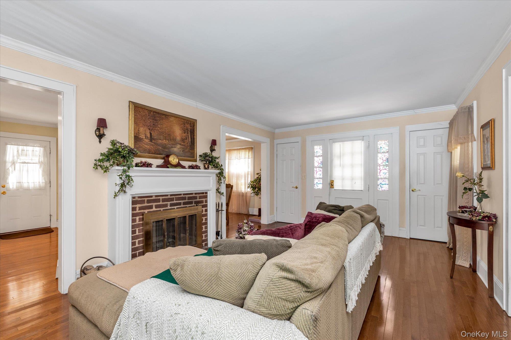 1277 Jerusalem Avenue Property Photo 10