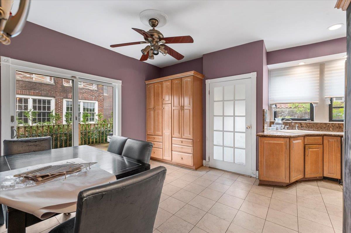 345 Broadway Property Photo 5