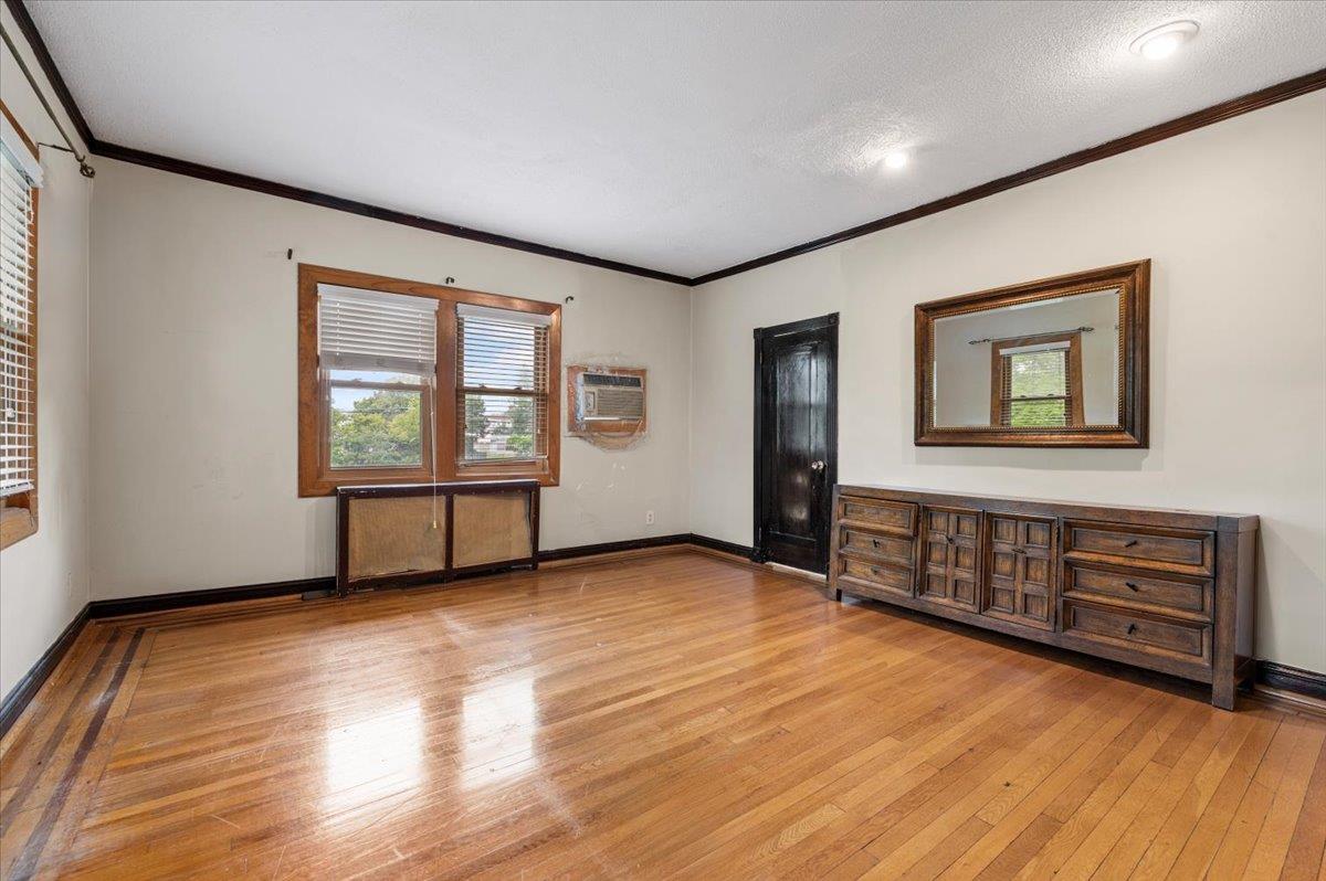345 Broadway Property Photo 10