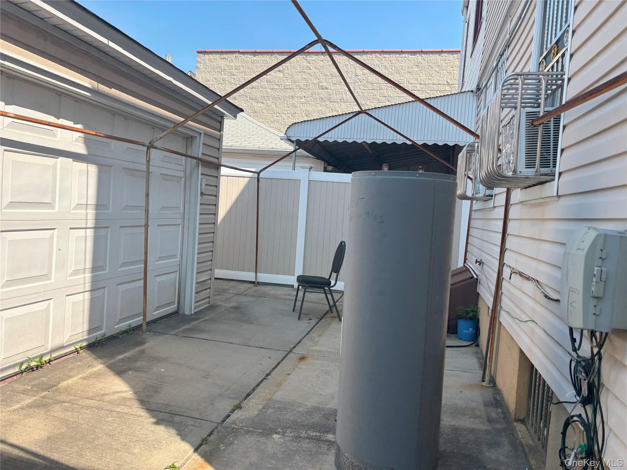 104-16 103 Street Property Photo 4