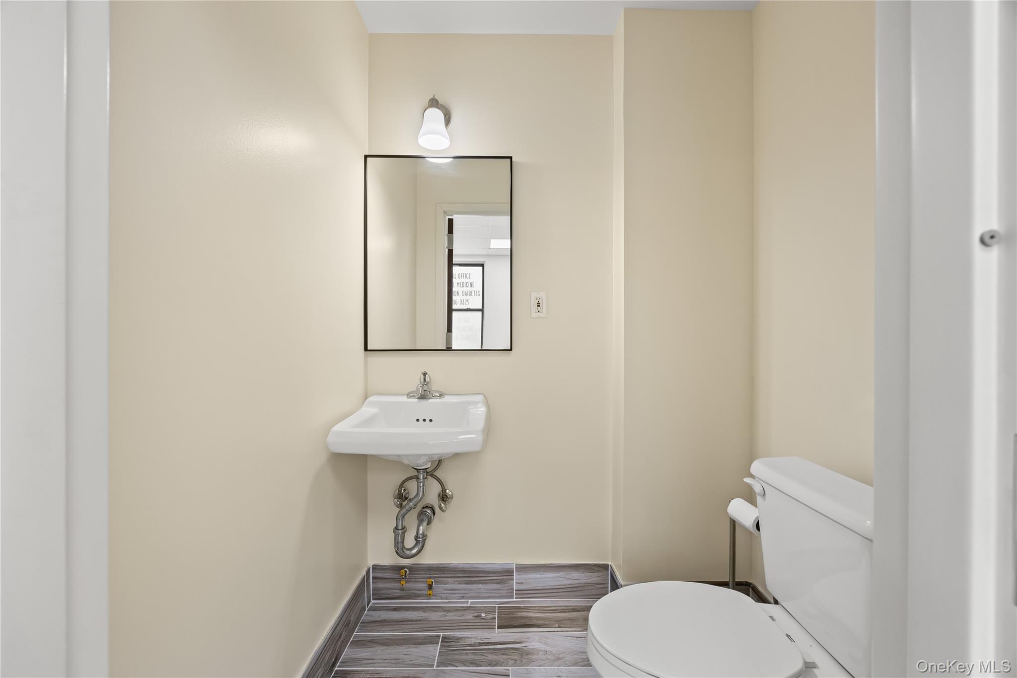 148-09 Northern Boulevard 1k Property Photo 11