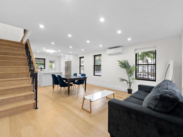 23 Palm Court Property Photo 1