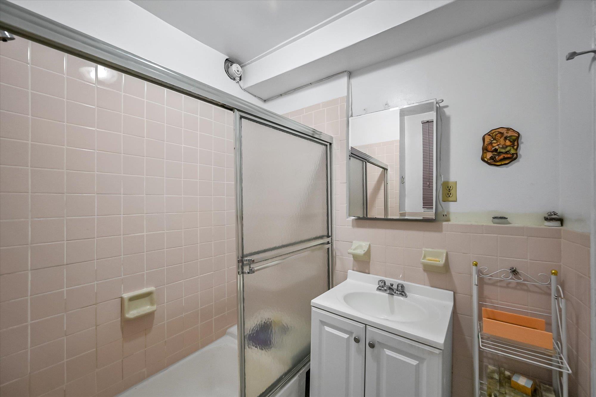 23-16 101st Street Property Photo 9