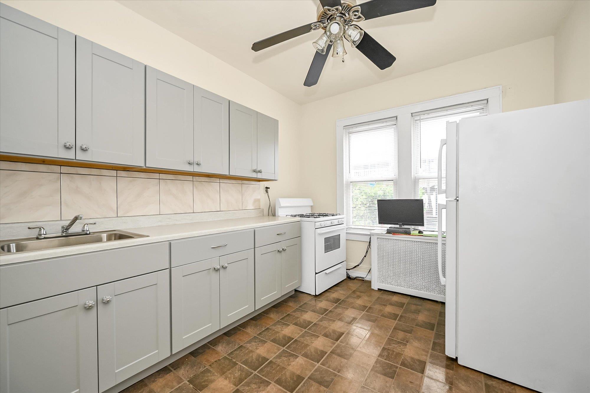 23-16 101st Street Property Photo 18