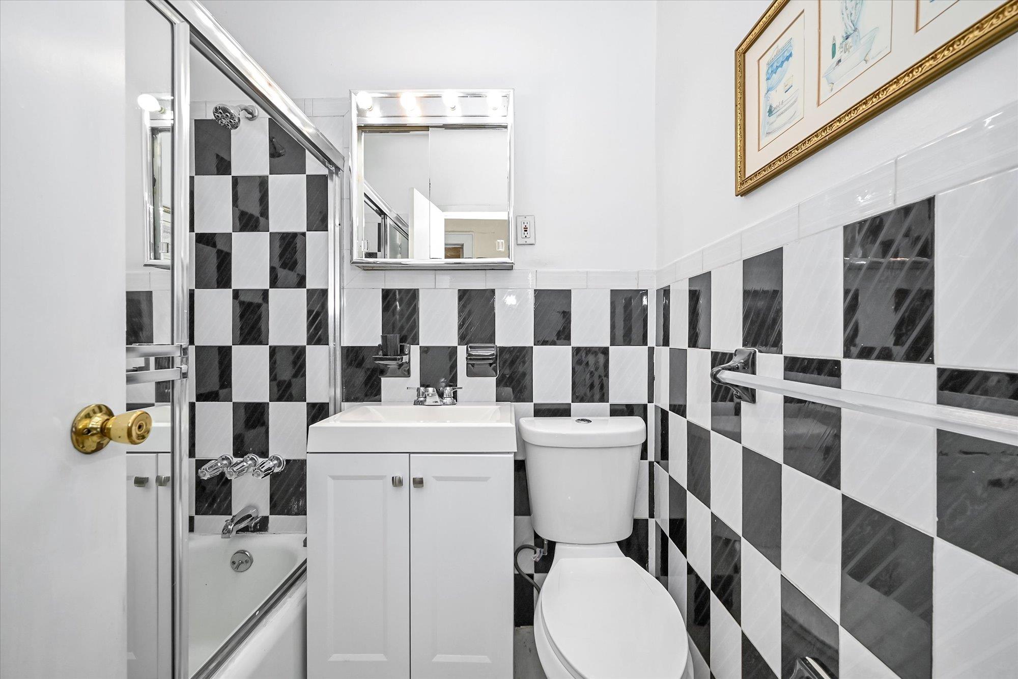 23-16 101st Street Property Photo 19