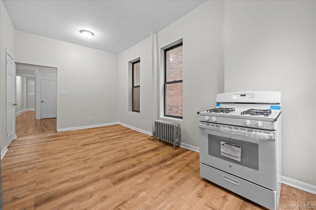 176 W 81 Street 3e Property Photo 14