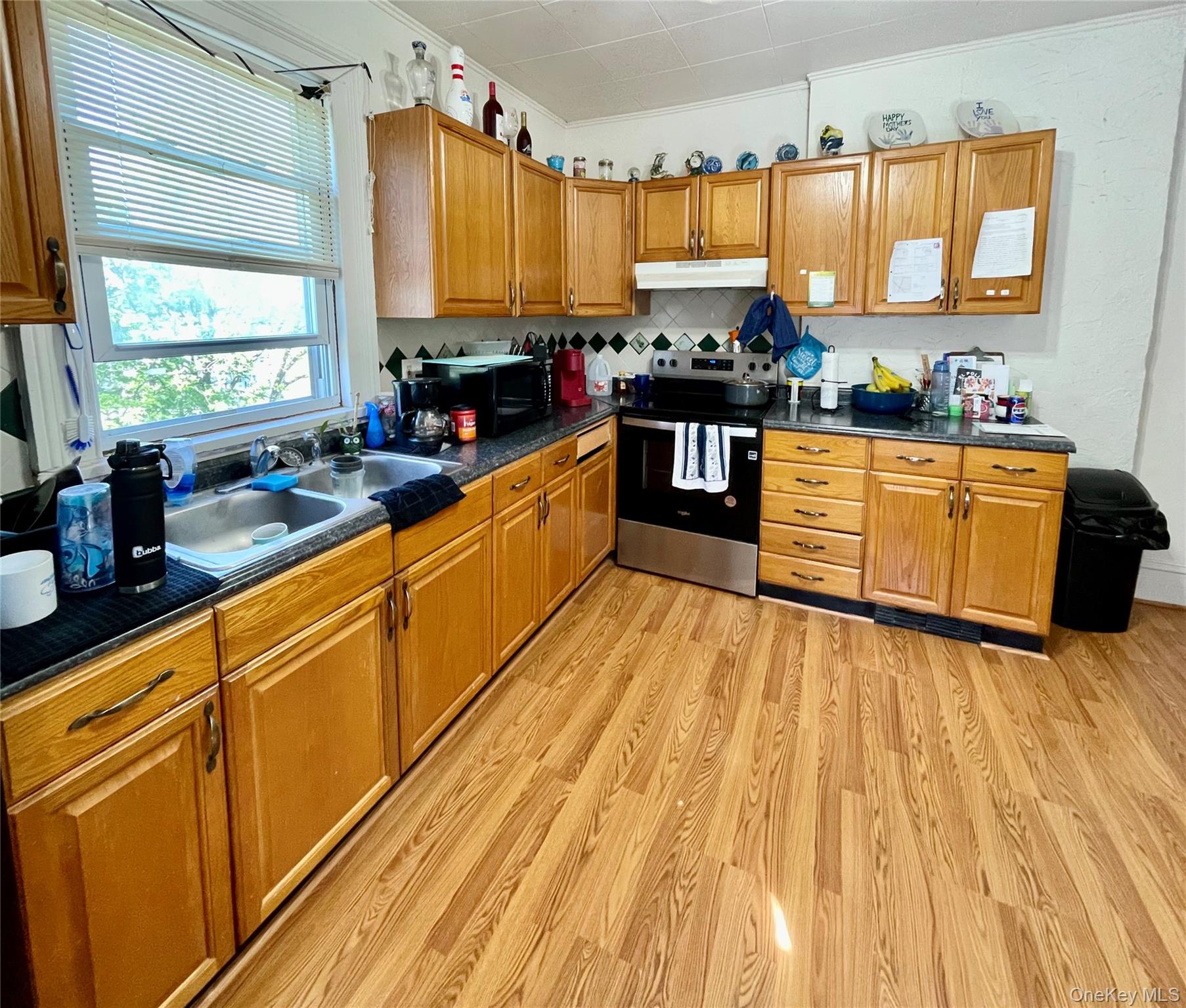 80 N Montgomery Street Property Photo 6