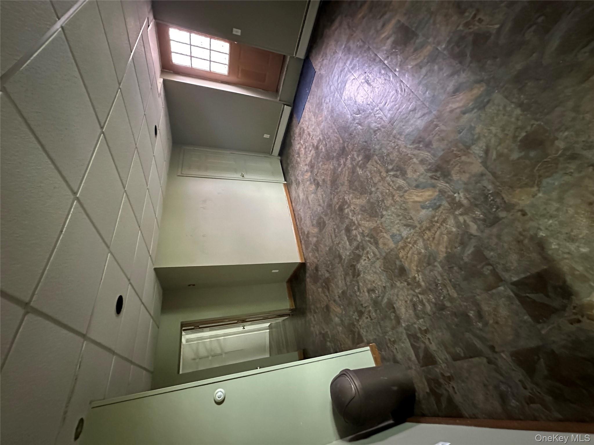 80 N Montgomery Street Property Photo 23