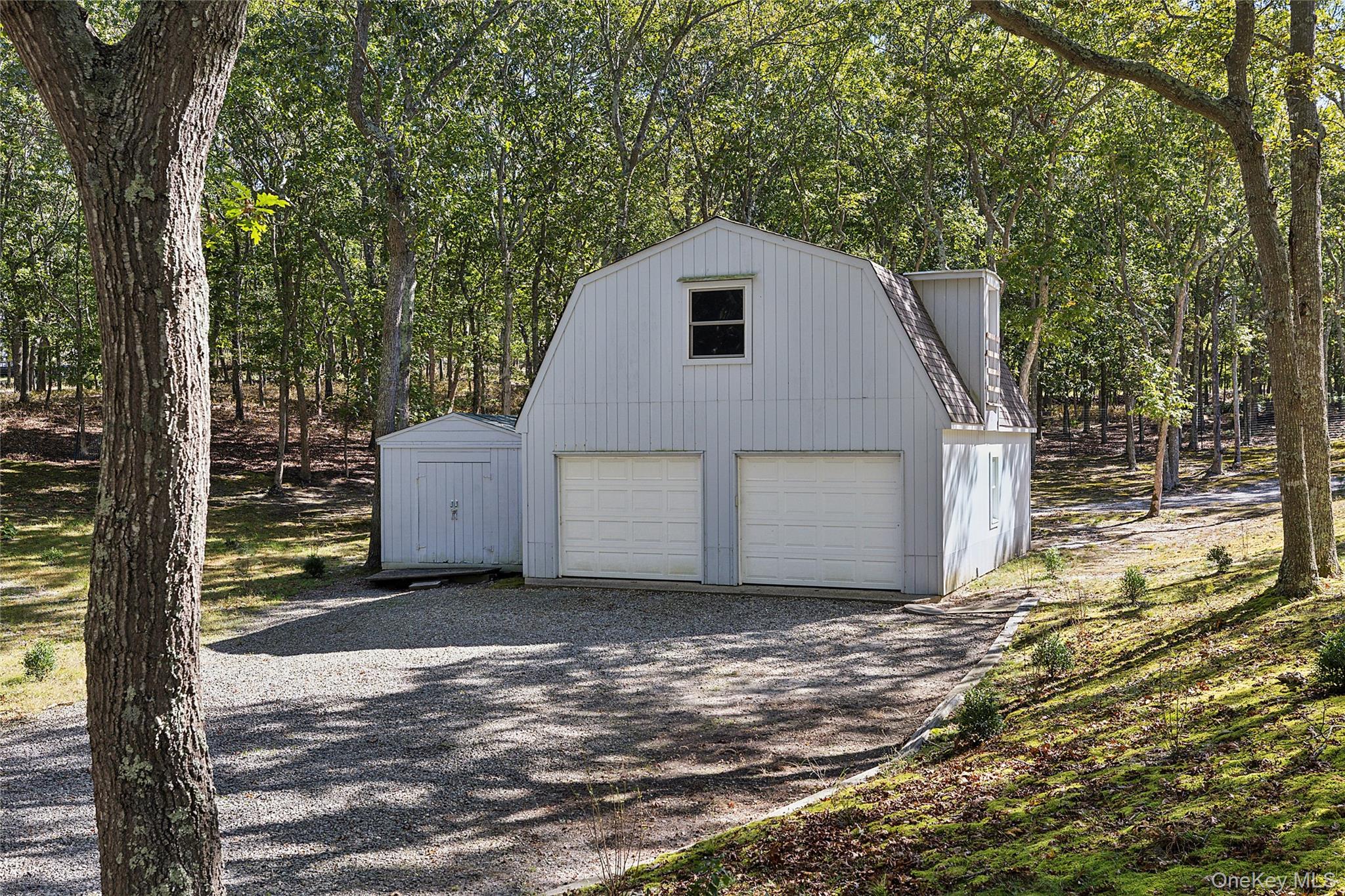 22 Old Trail Road Property Photo 32