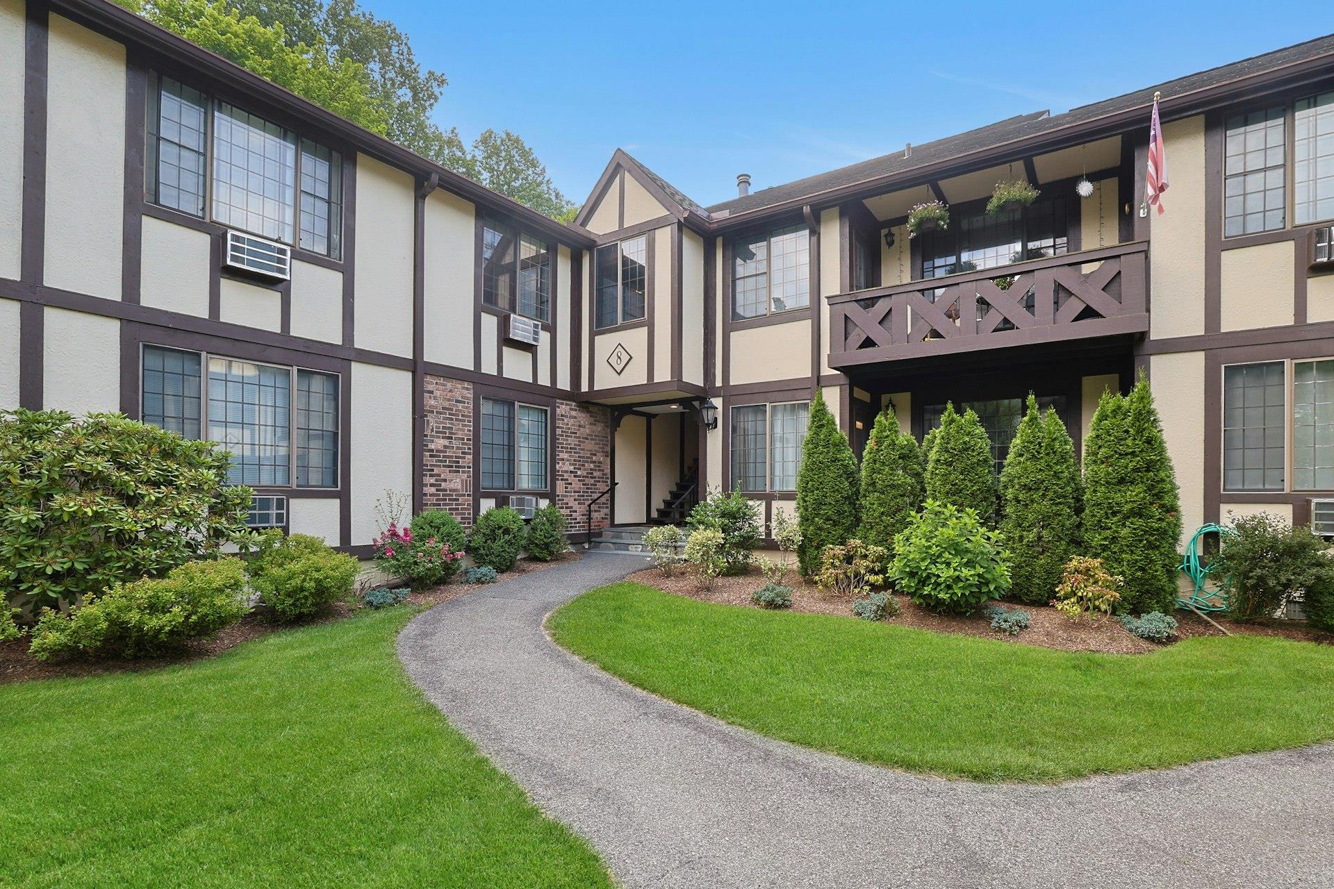 8 Foxwood 5 Property Photo 1