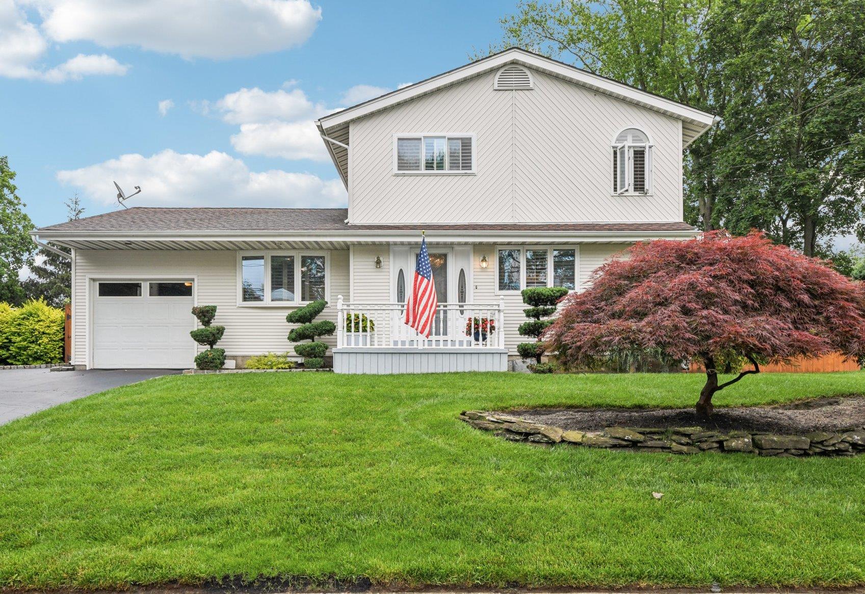 57 Sarah Dr