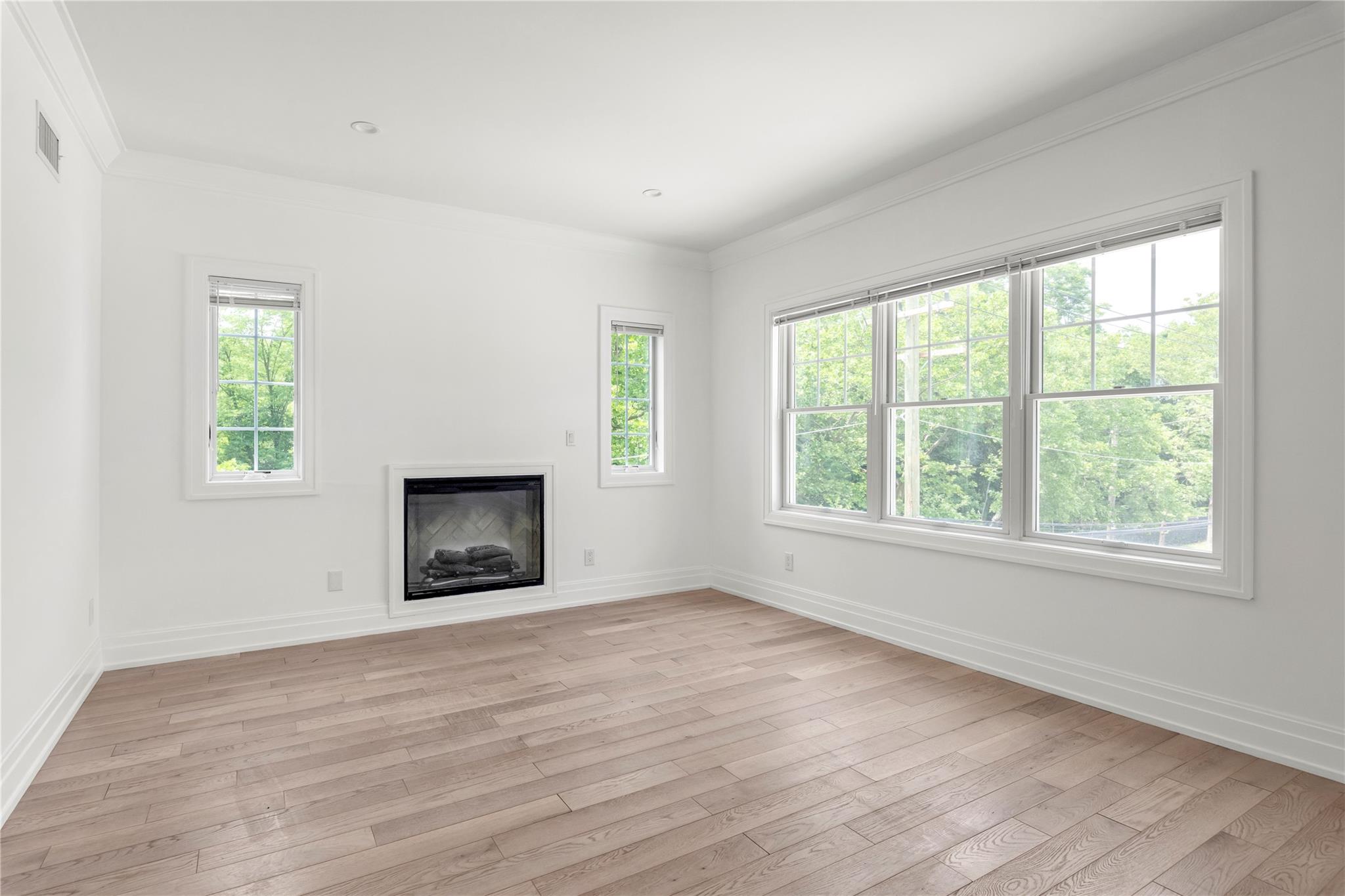 22 Sagamore Hill Drive 1b Property Photo 2