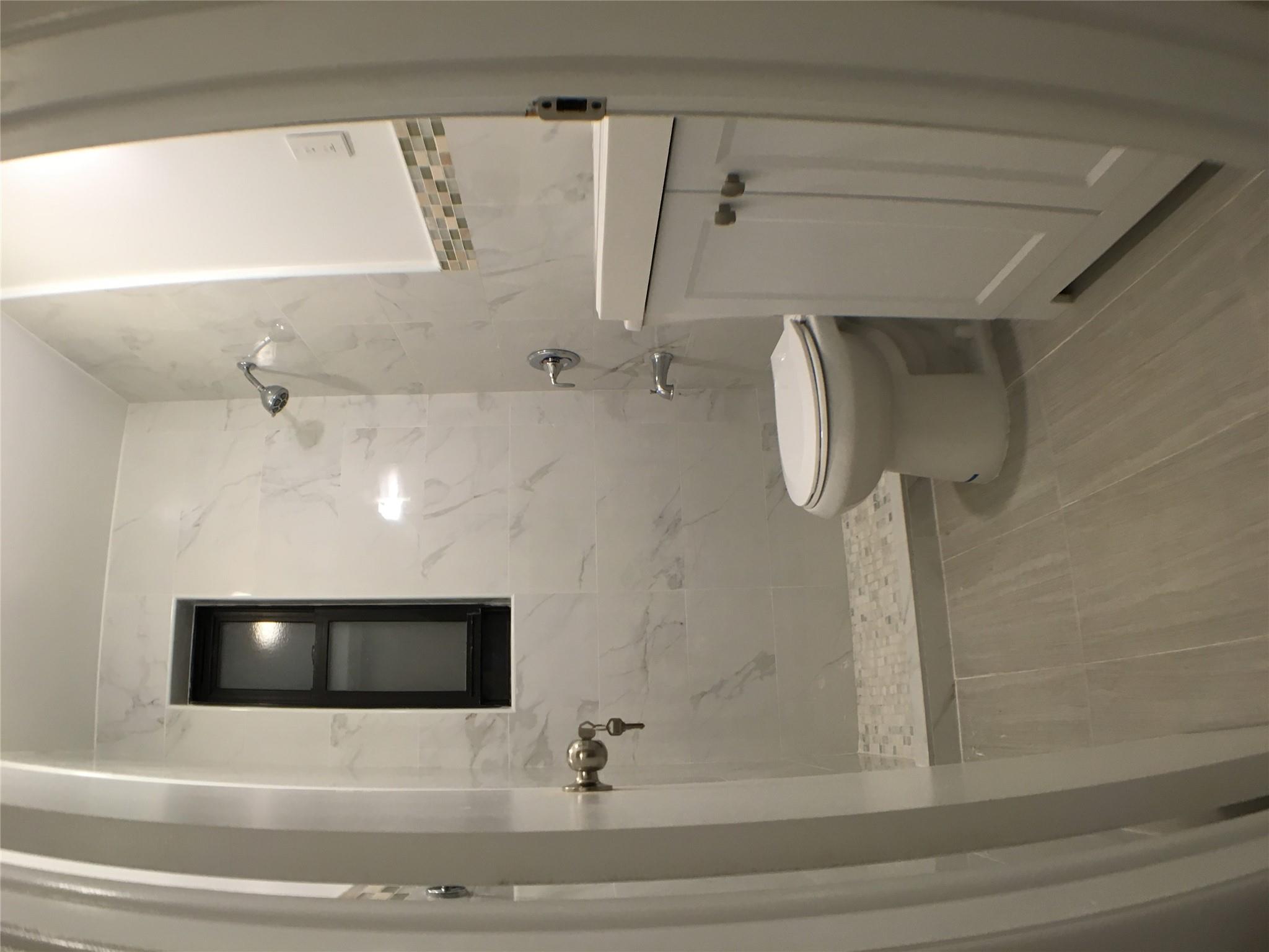 1004 Rhinelander Avenue Property Photo 14