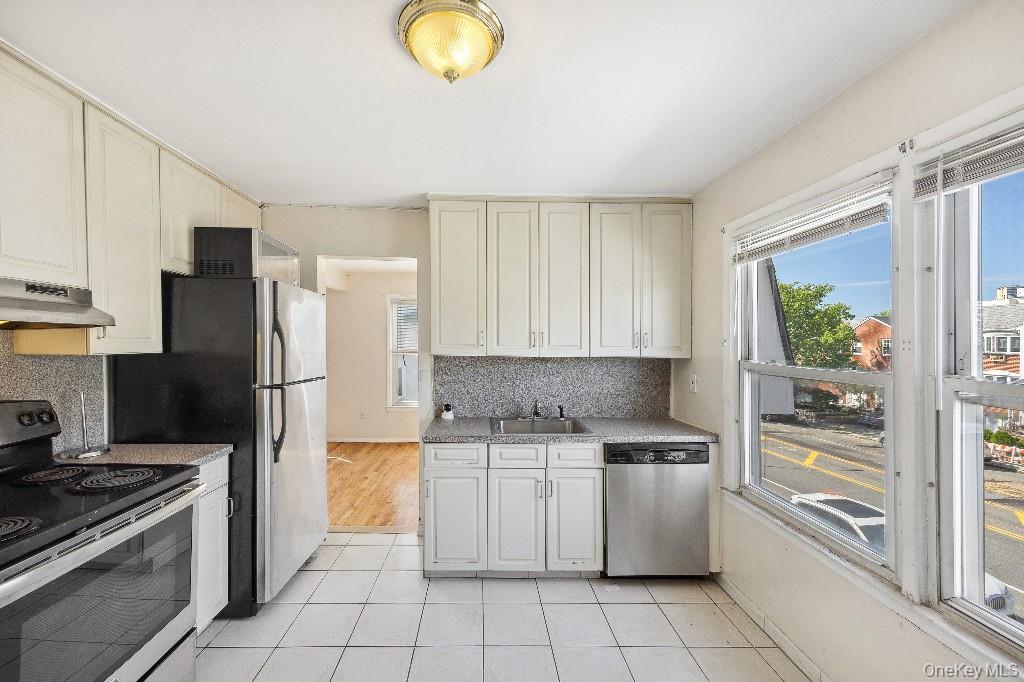 214-04 18th Avenue Property Photo 7