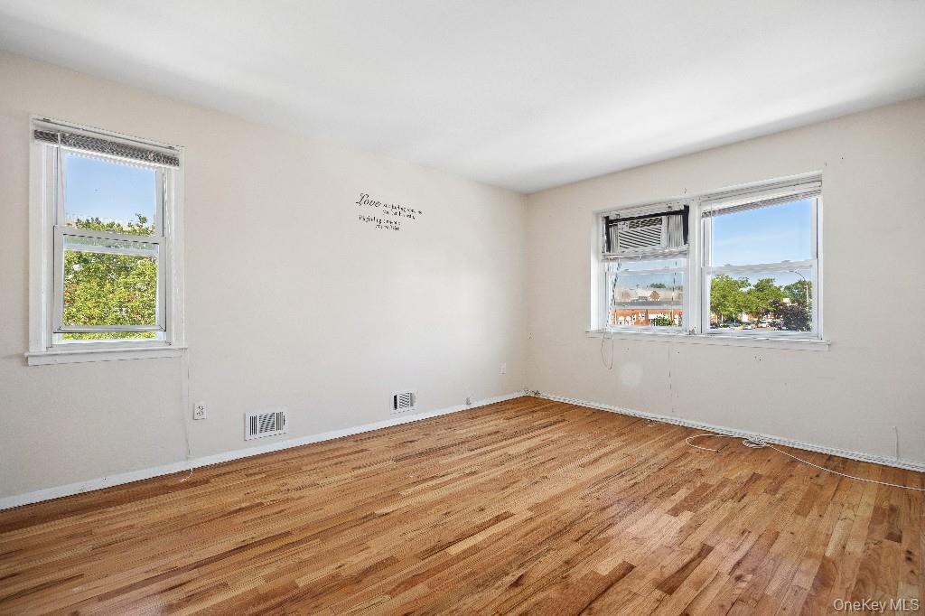 214-04 18th Avenue Property Photo 11