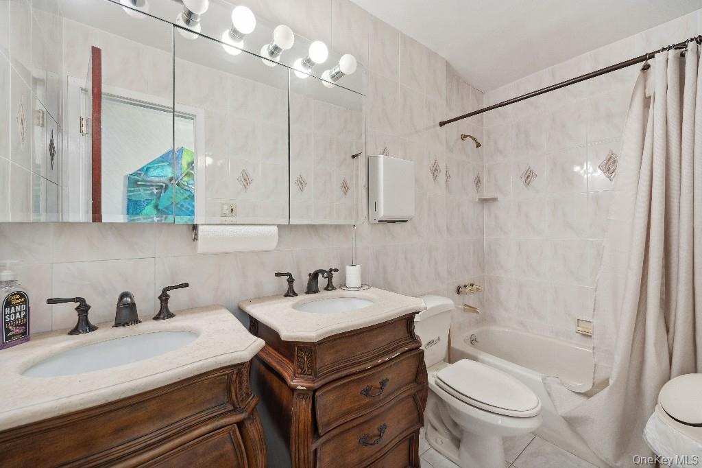 214-04 18th Avenue Property Photo 17