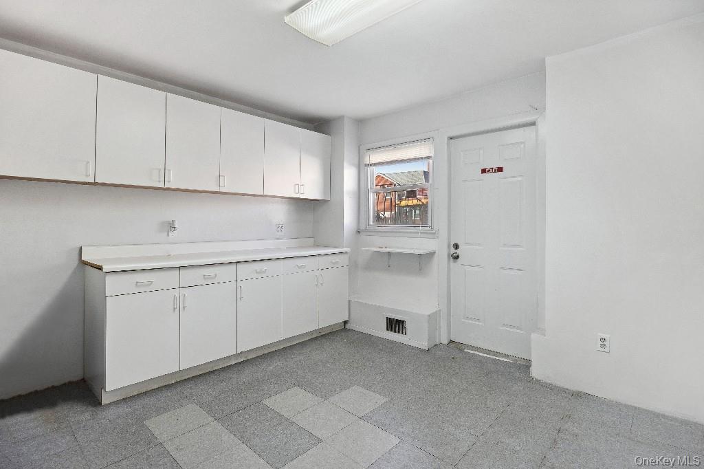 214-04 18th Avenue Property Photo 23