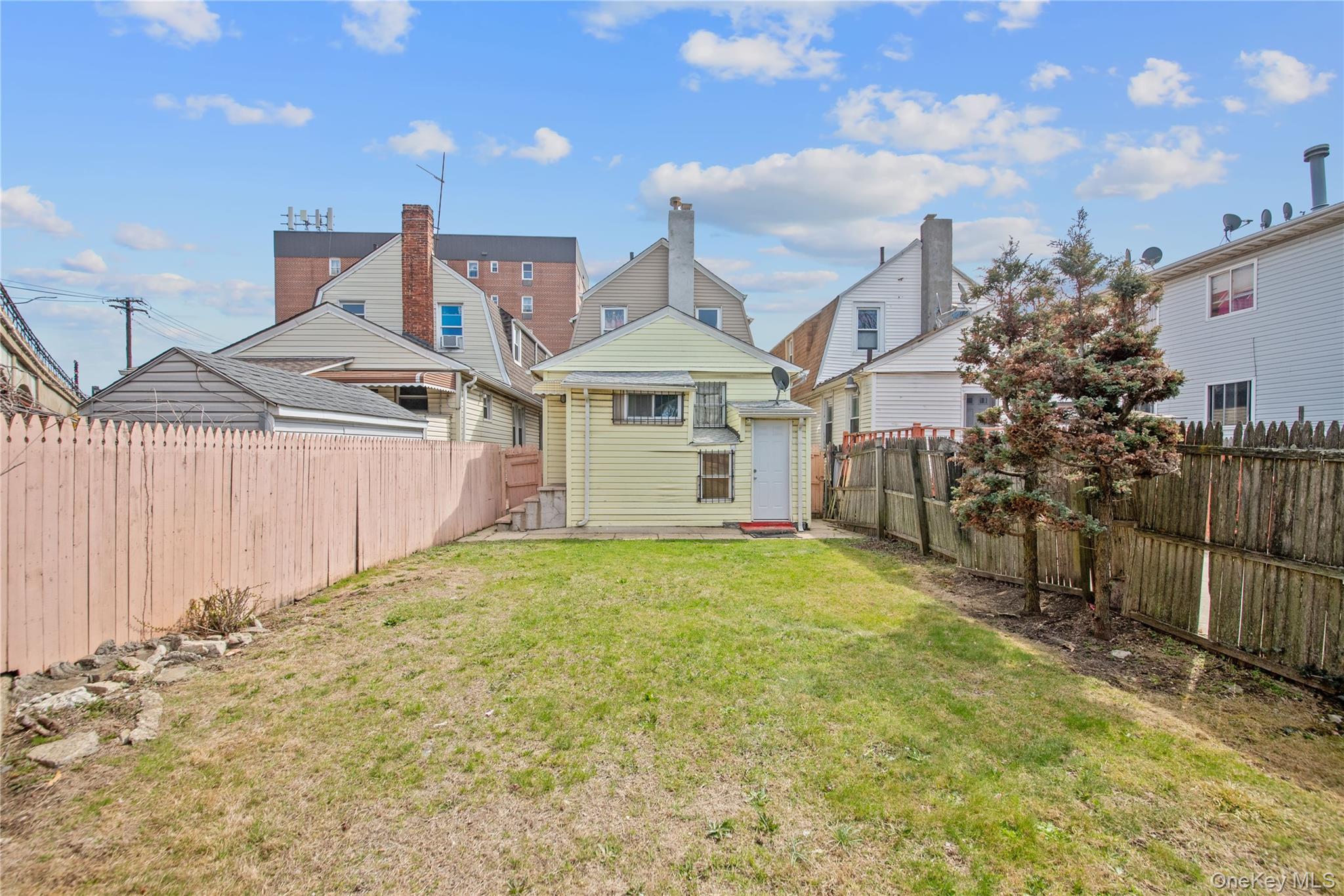 665 Nasby Place Property Photo 12