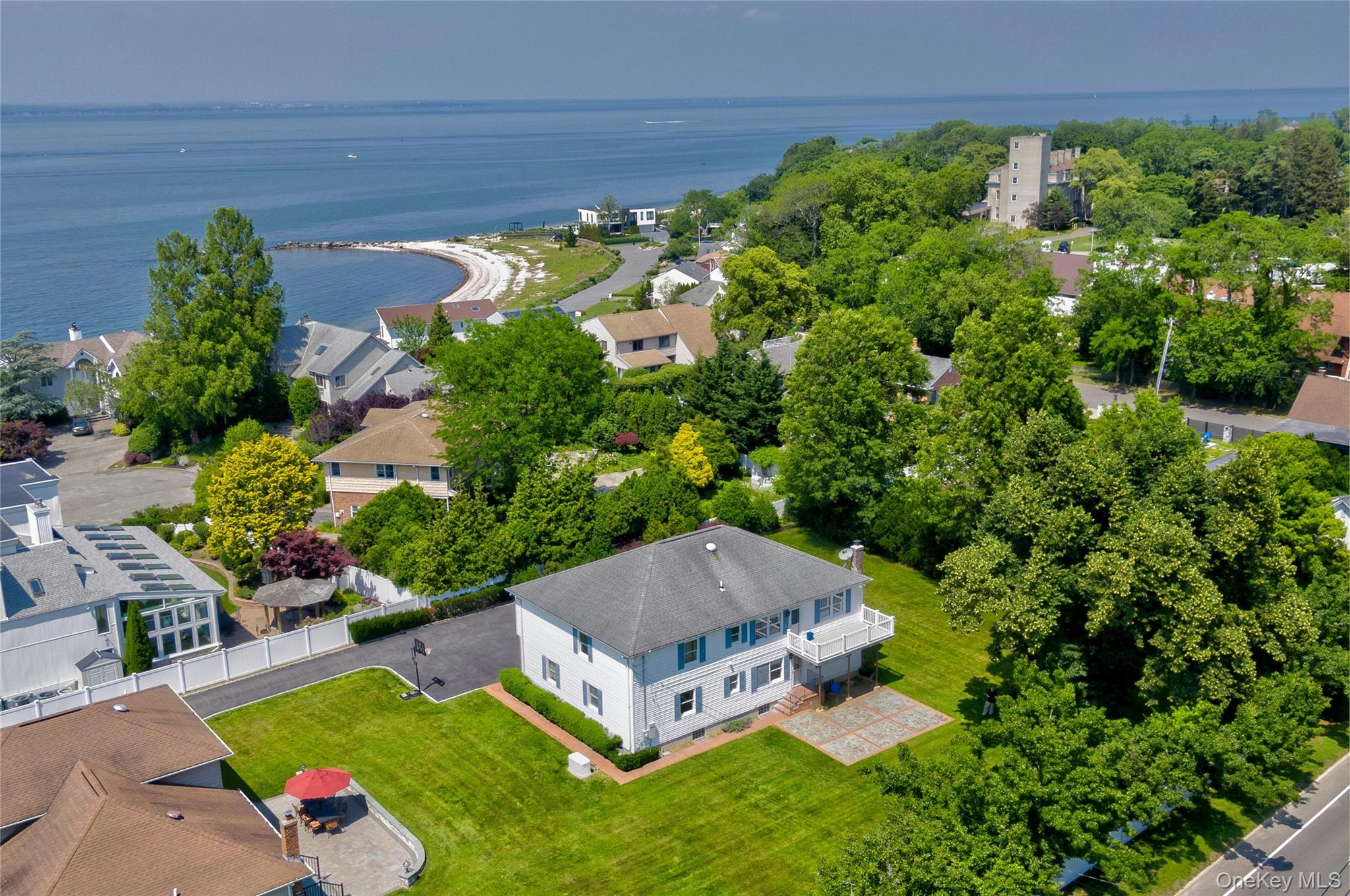 4 Donald Street Property Photo 1