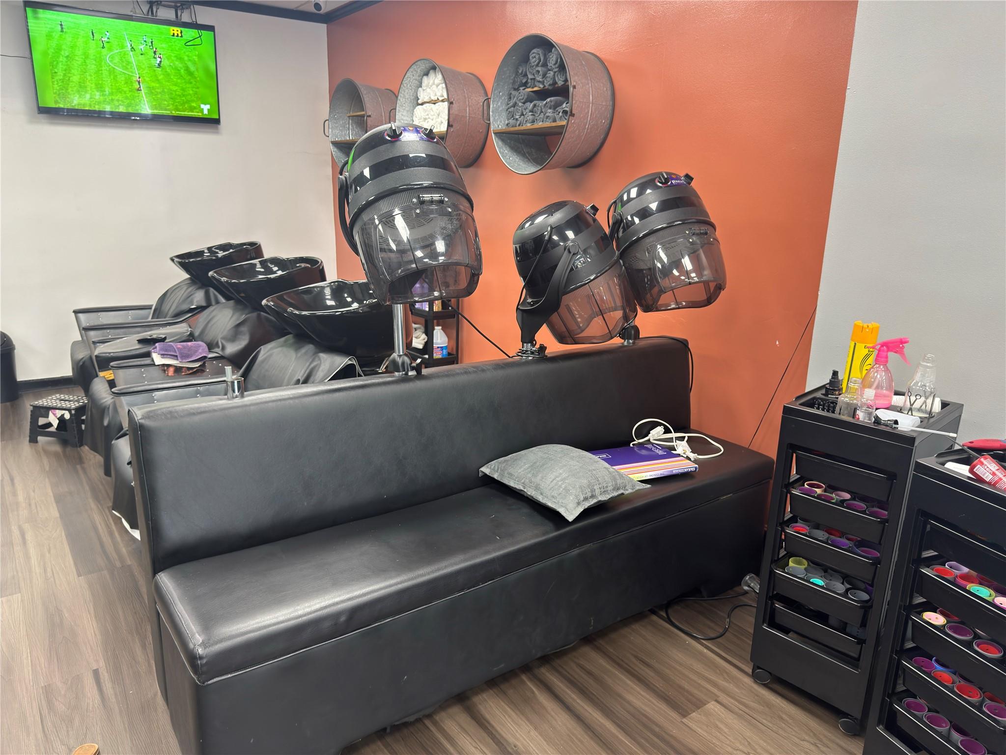 19920 Hollis Avenue Property Photo 9