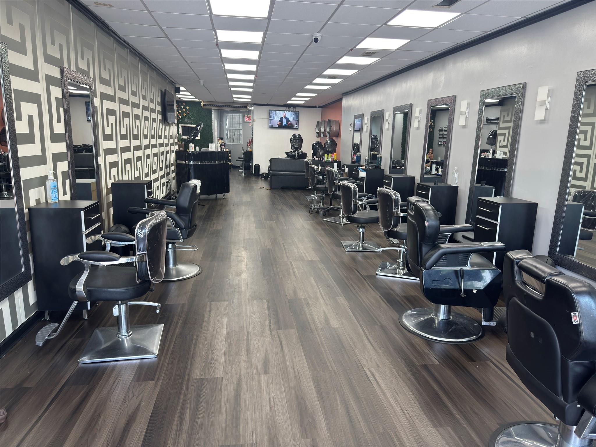 19920 Hollis Avenue Property Photo 10