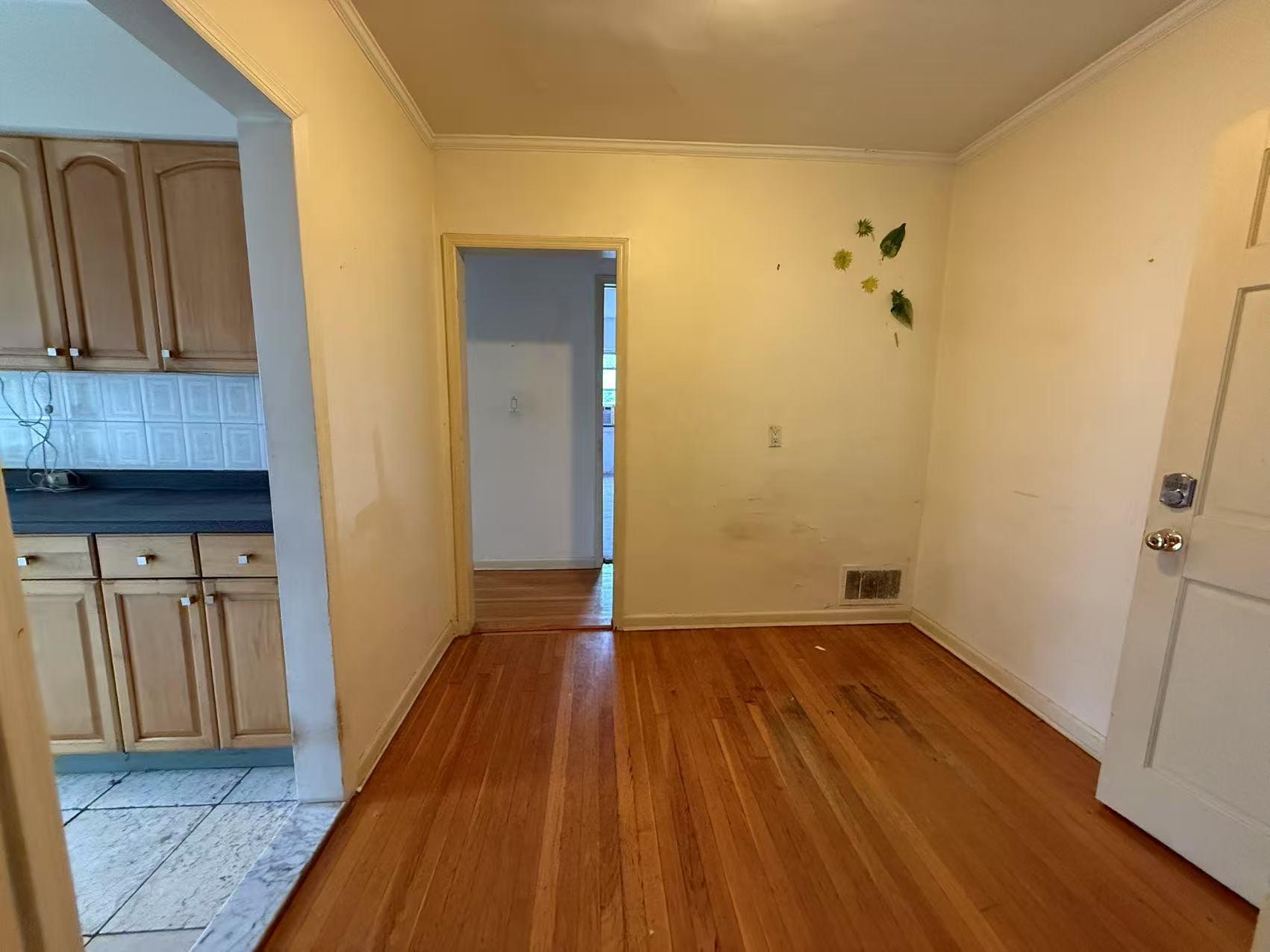 7334 199th Street Property Photo 3