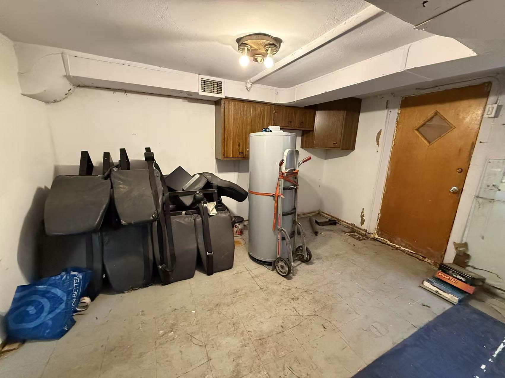 7334 199th Street Property Photo 5