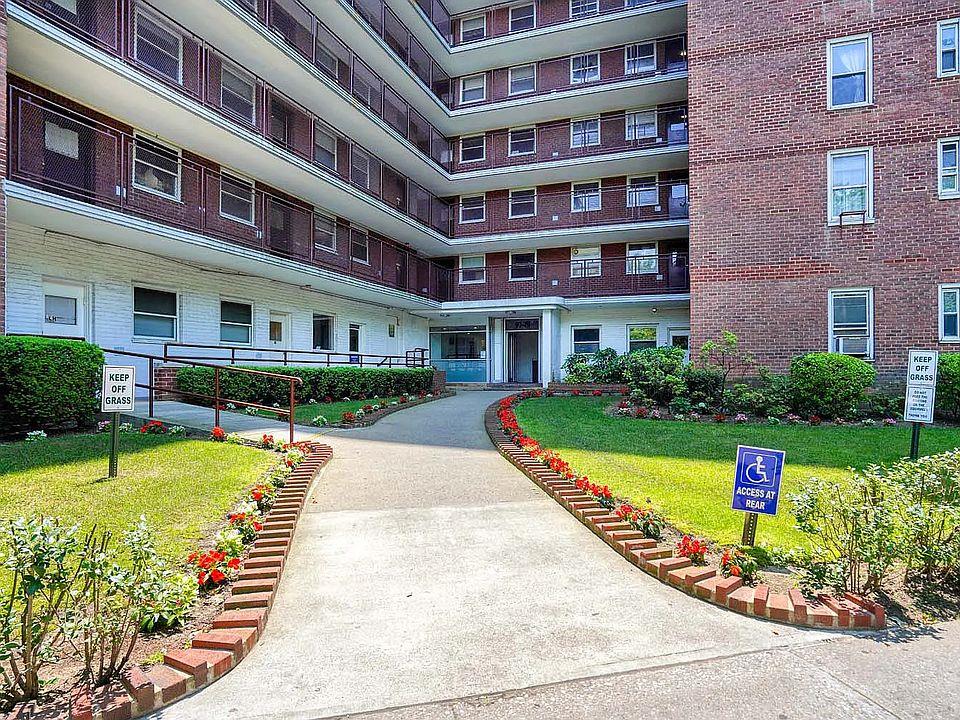 97-40 62 Drive 7J