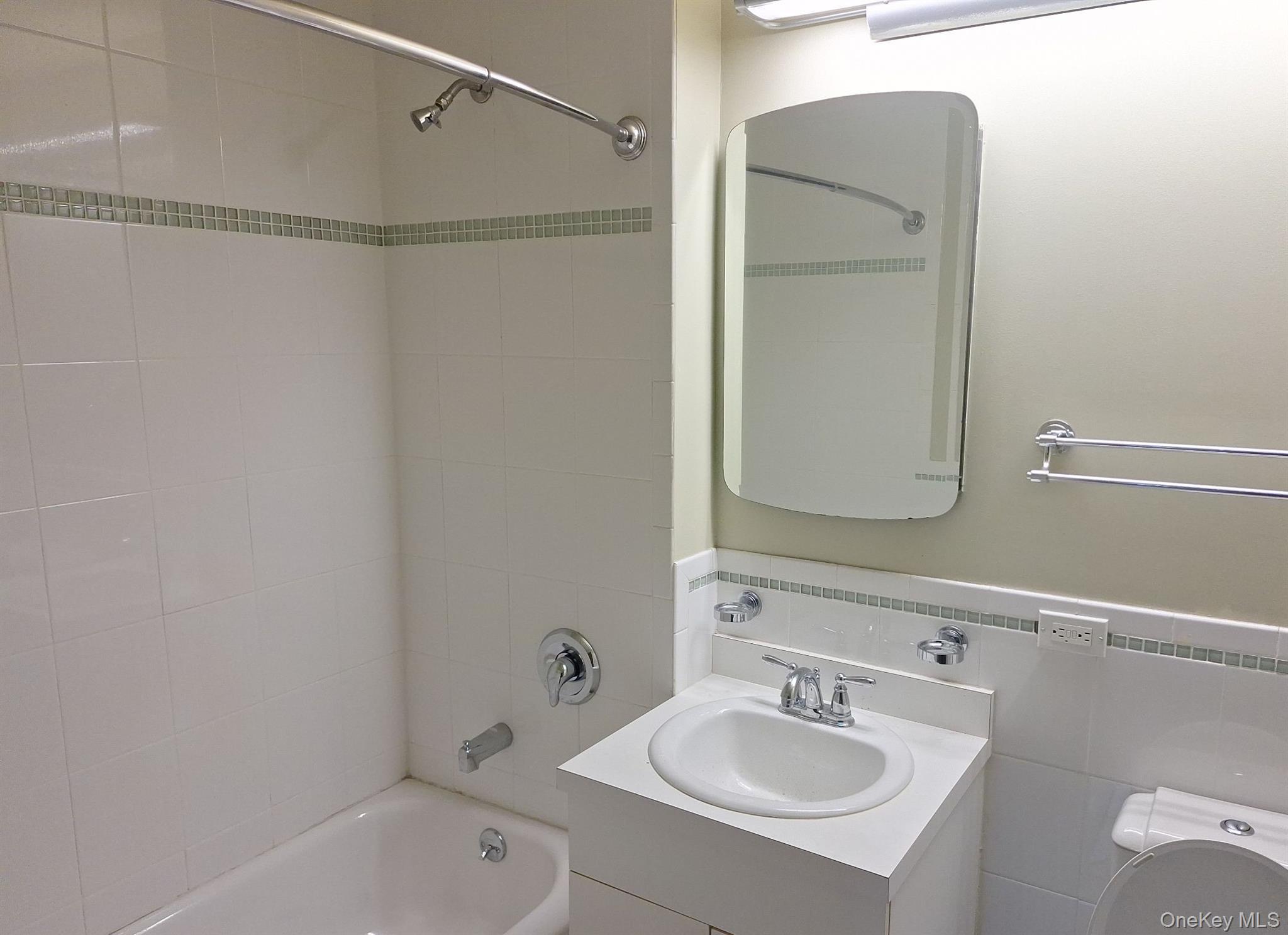 715 Fox Street 5j Property Photo 11