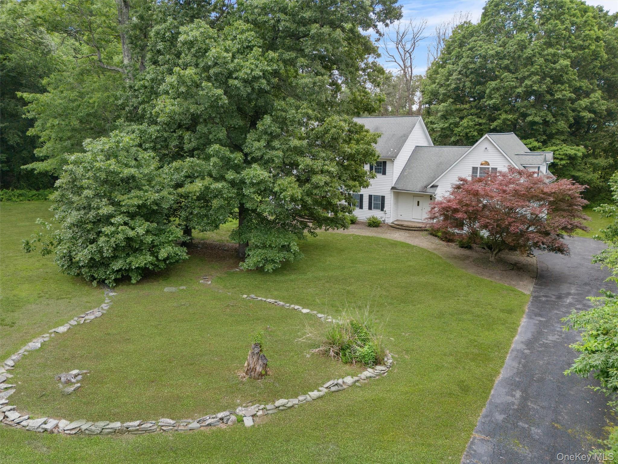 16 Apple Summit Lane Property Photo 5