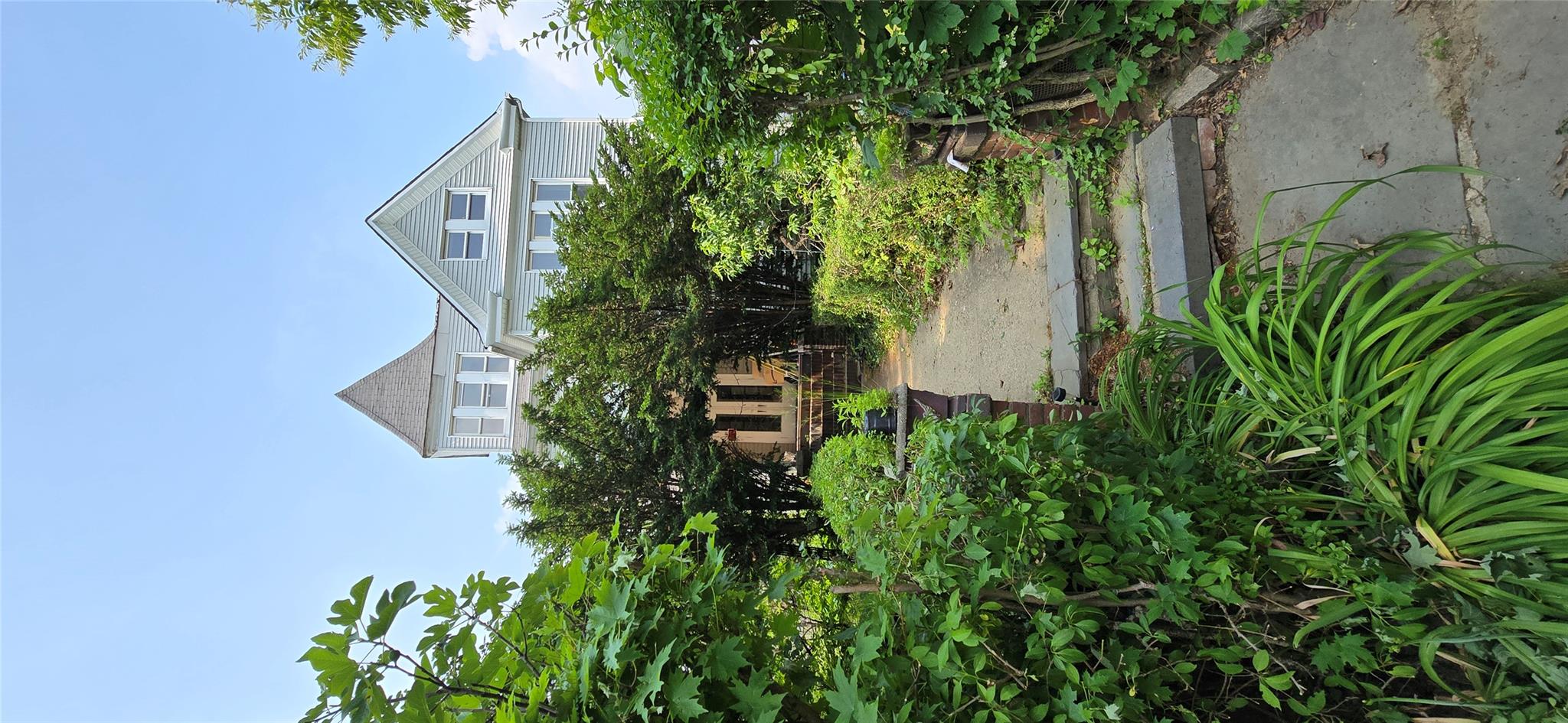 11 Willow Place Property Photo 1