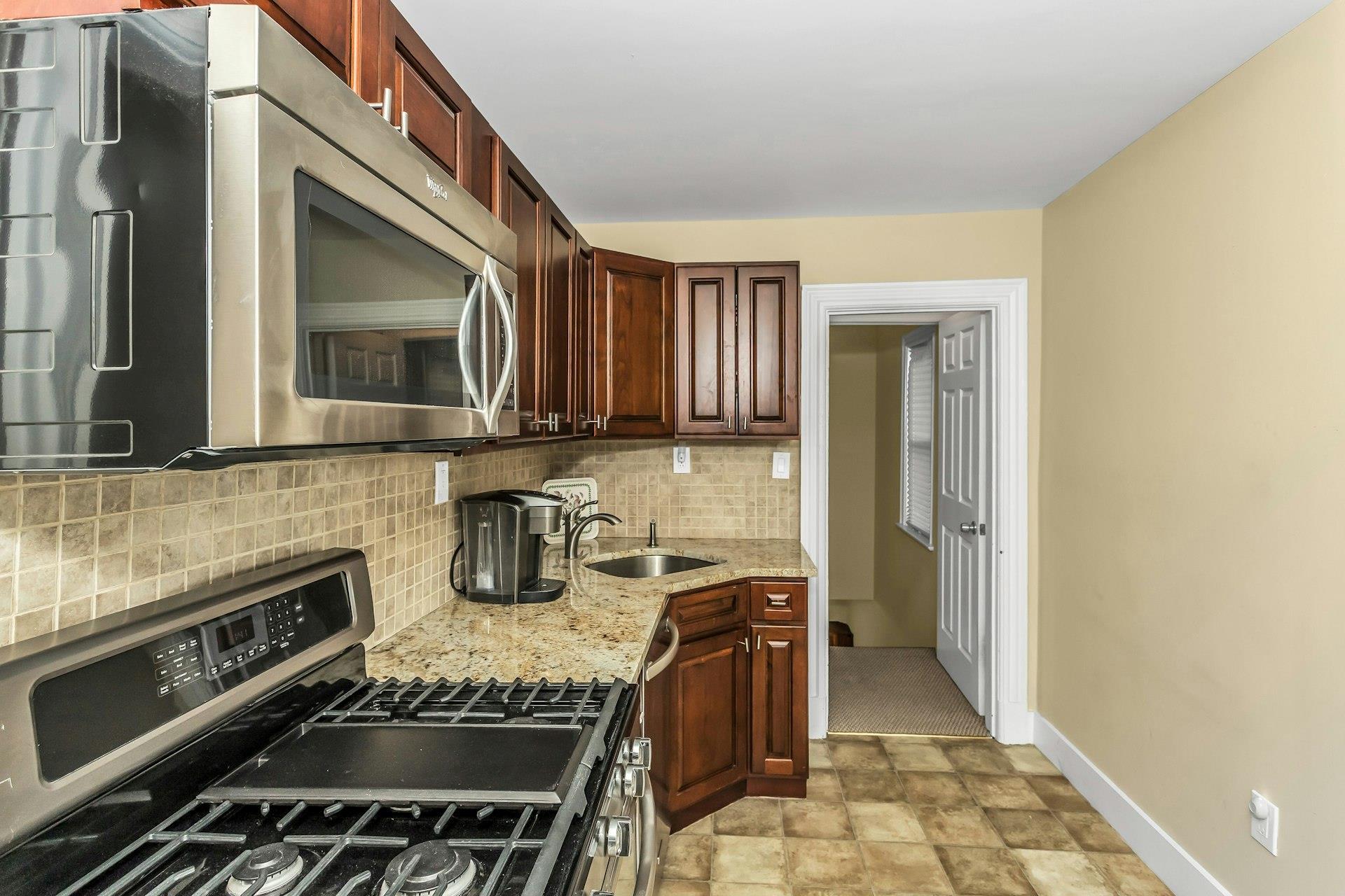 75 Anstice Street Property Photo 10