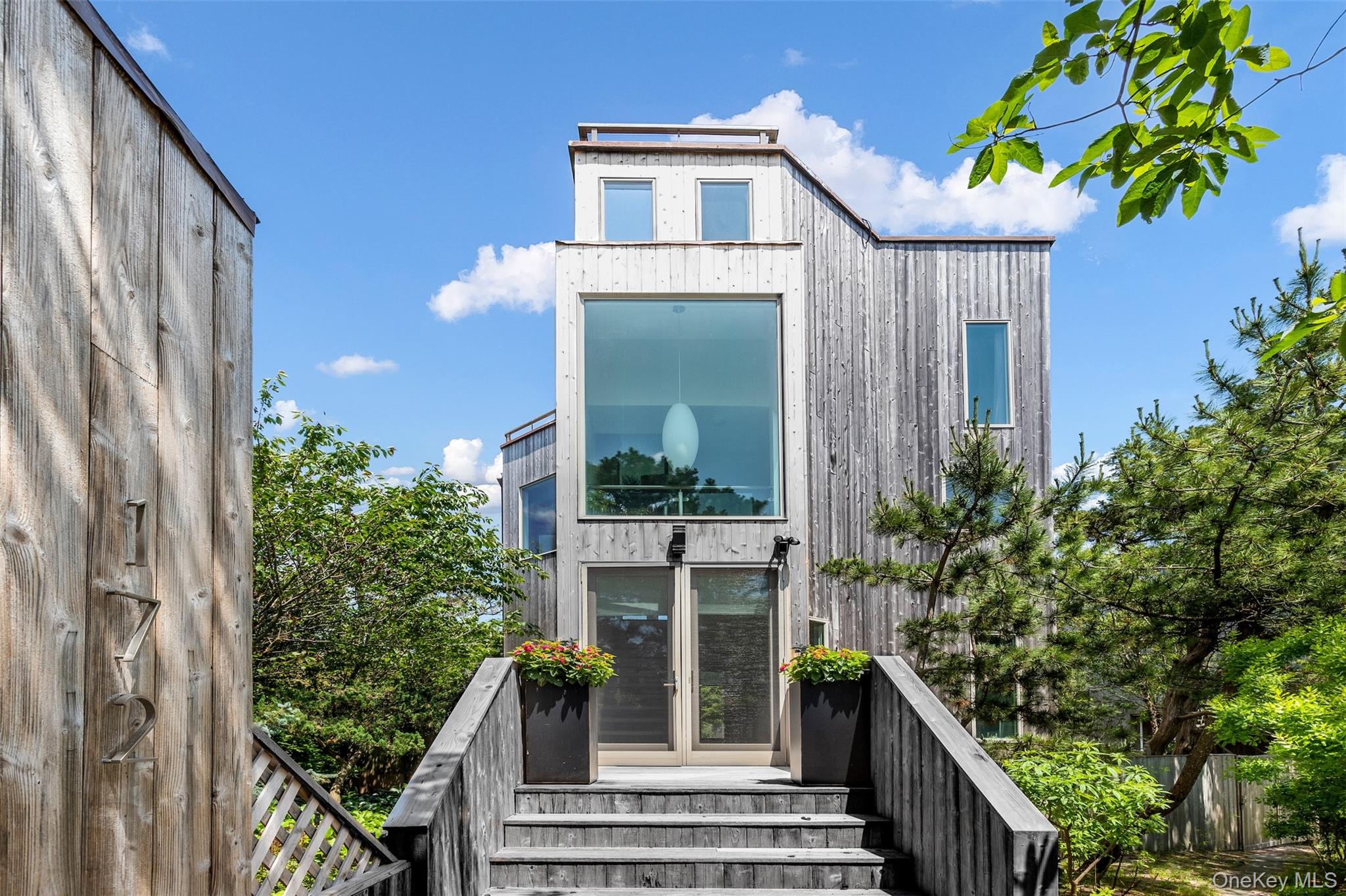 172 Pine Walk