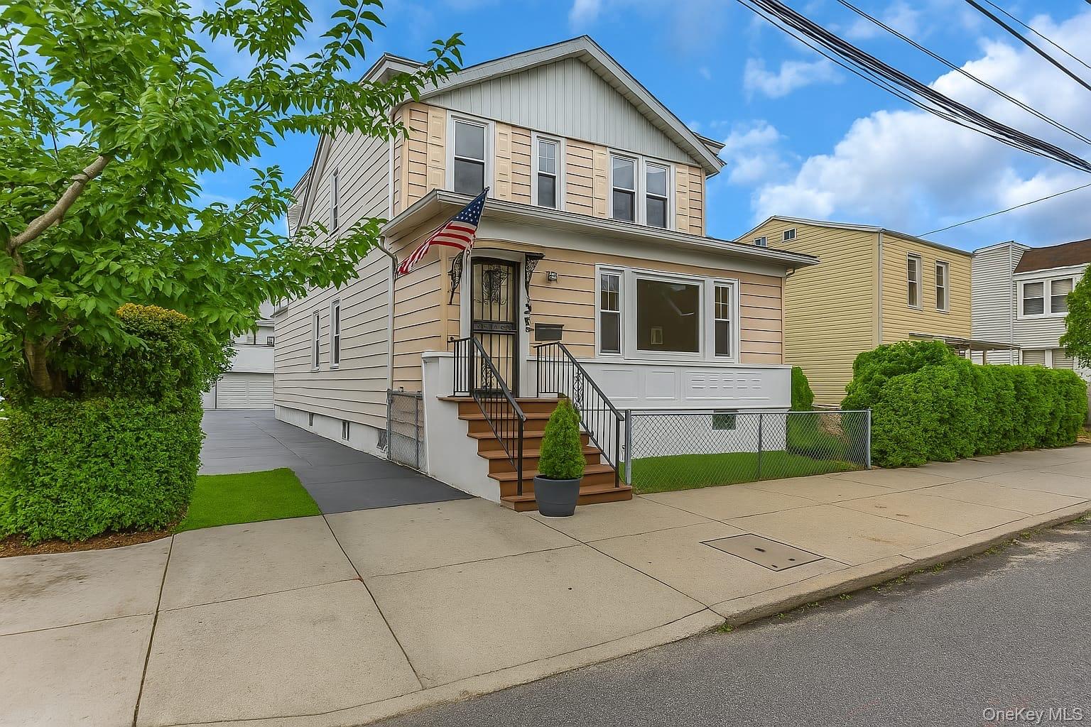 9115 79th Street Property Photo 1