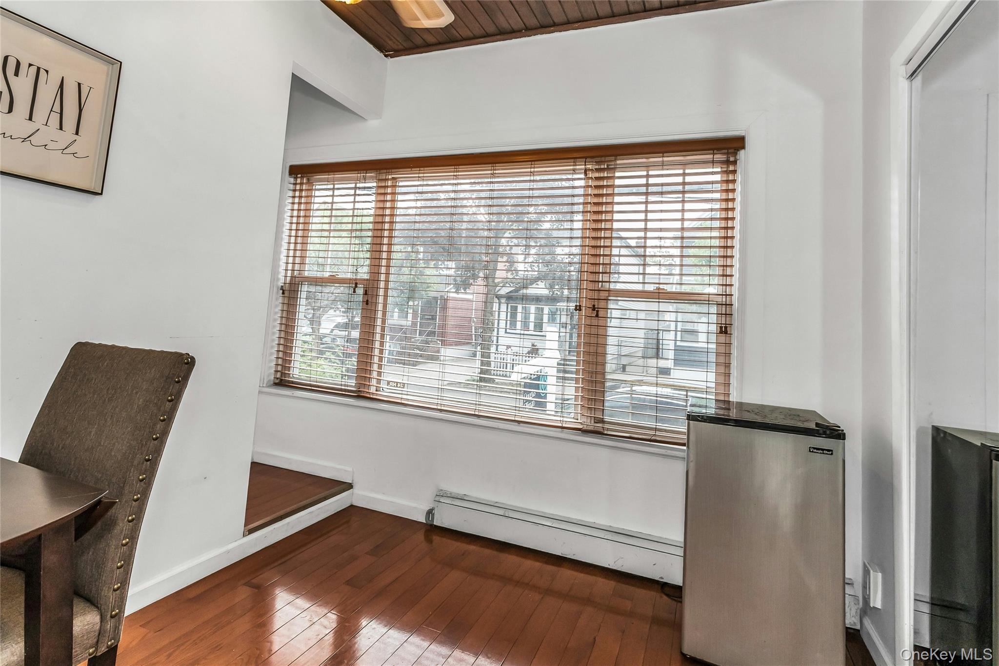 9115 79th Street Property Photo 6