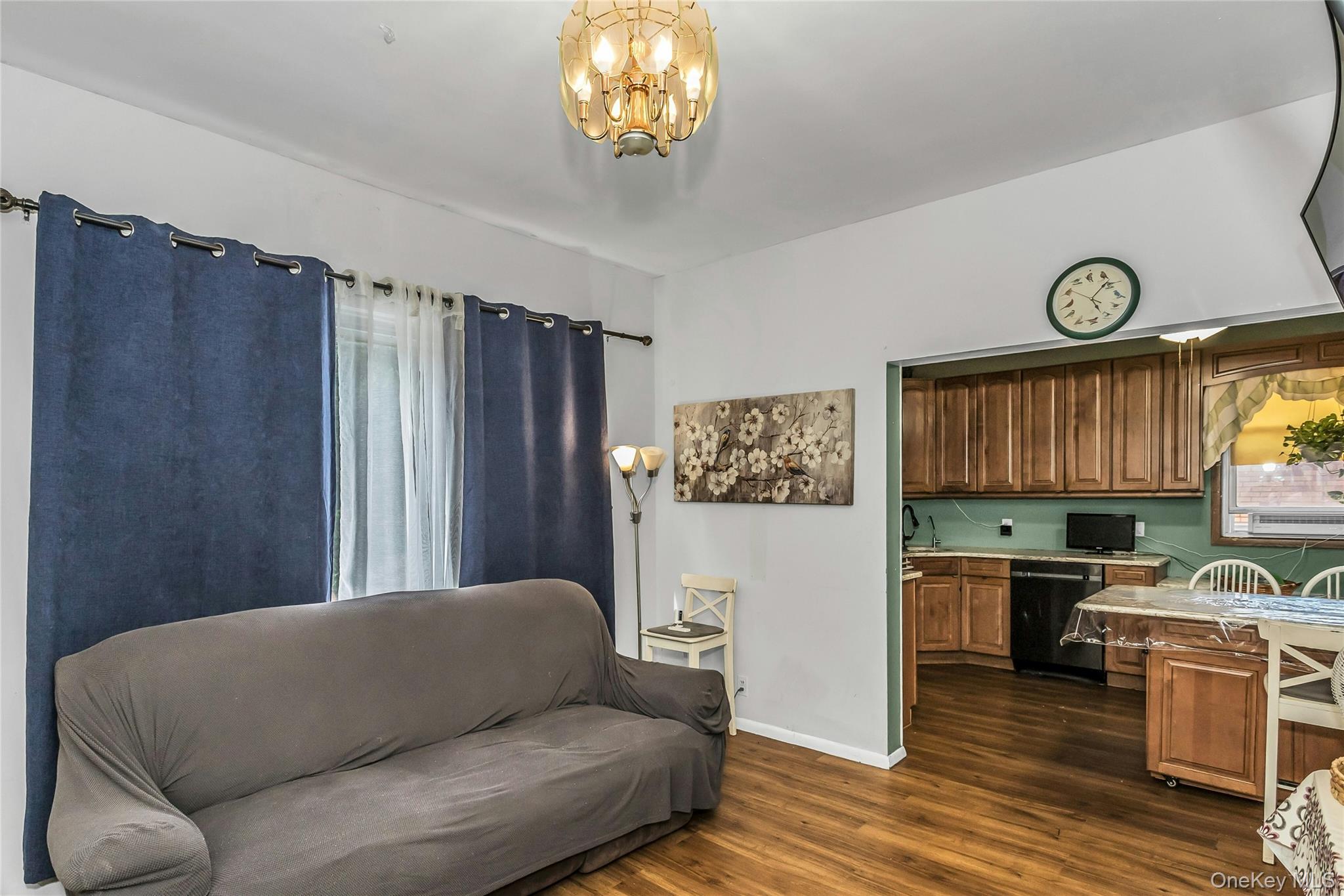 9115 79th Street Property Photo 7