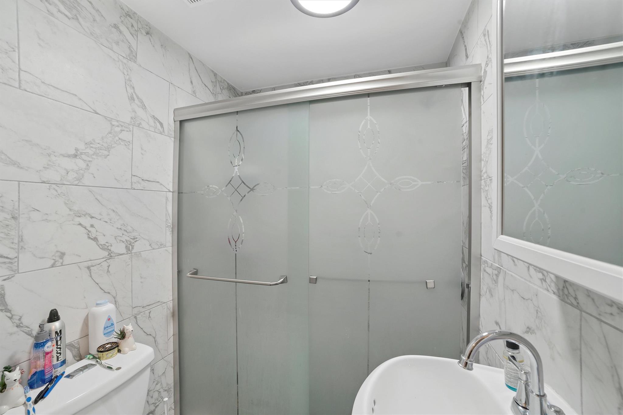 2328 Ellis Avenue Property Photo 9