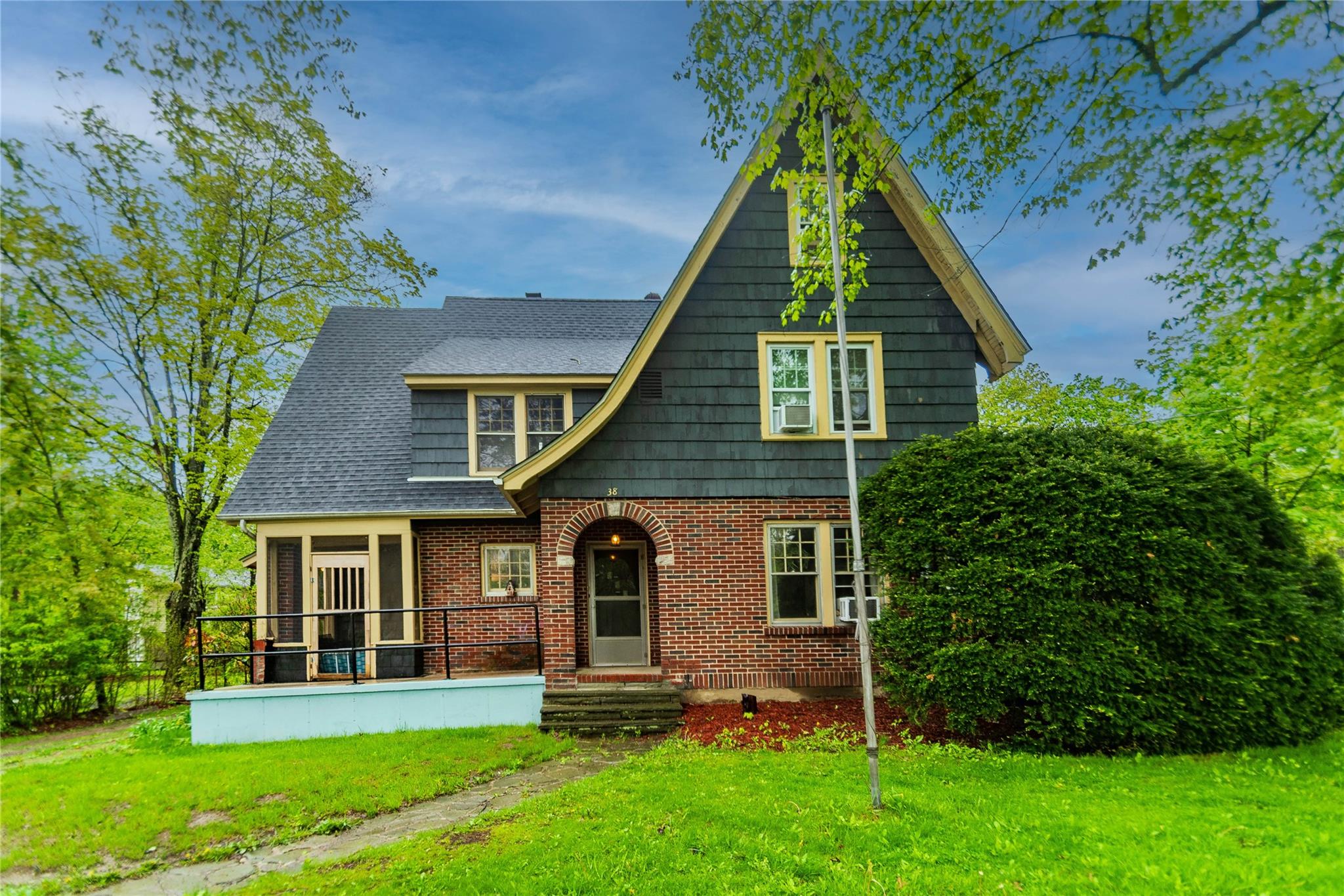 38 Plattekill Avenue Property Photo 1