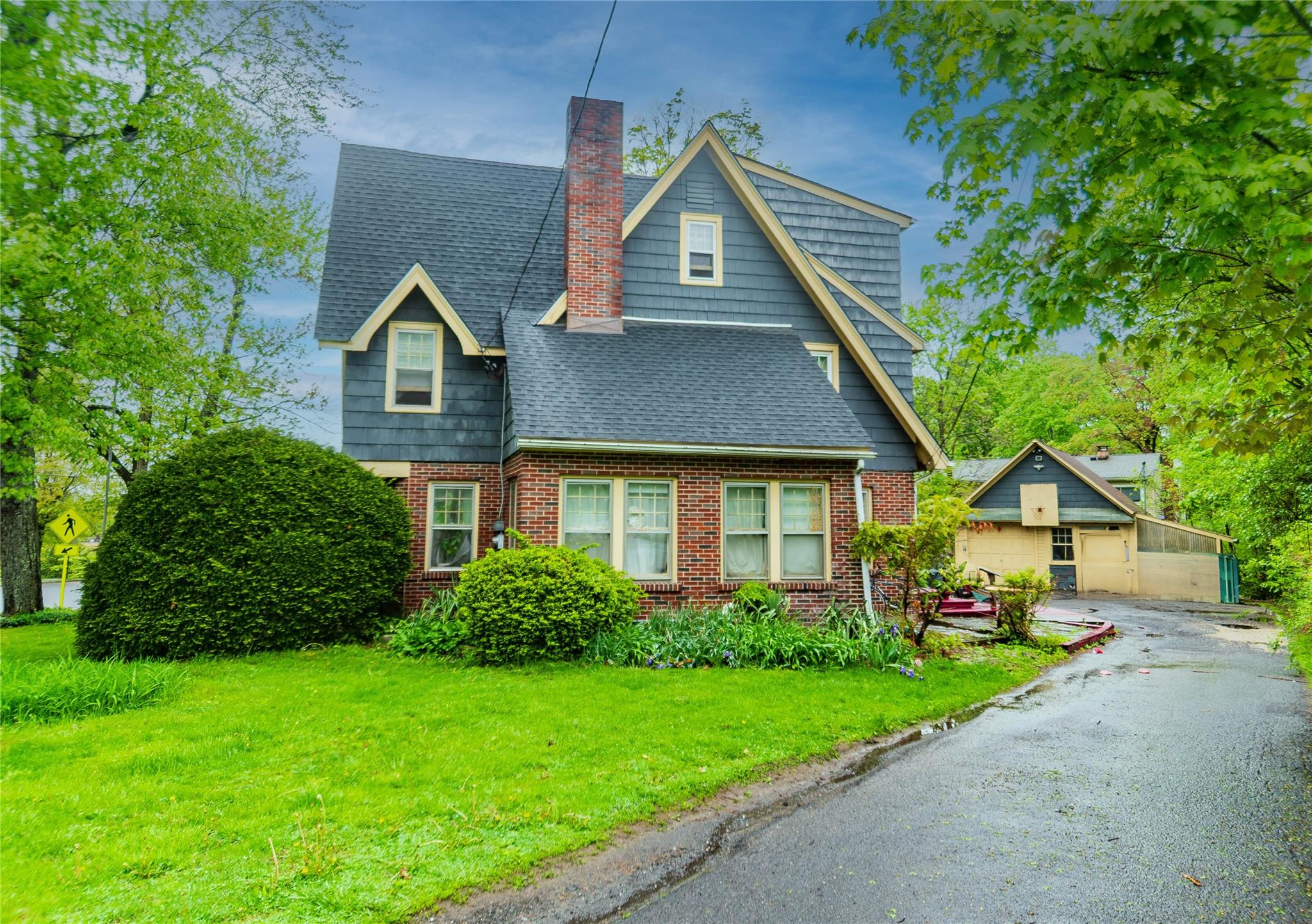 38 Plattekill Avenue Property Photo 2