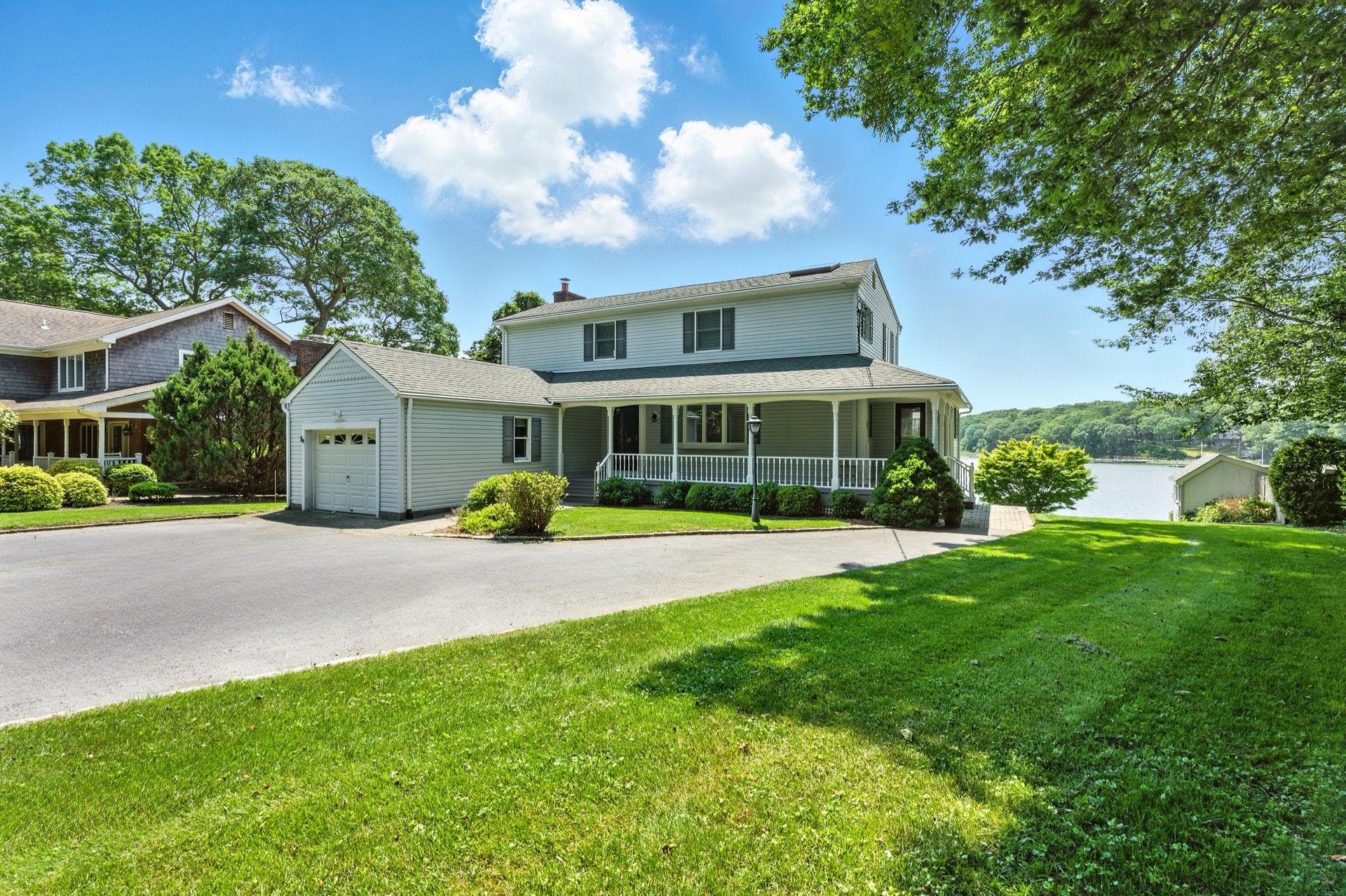 2005 Westview Drive Property Photo 4