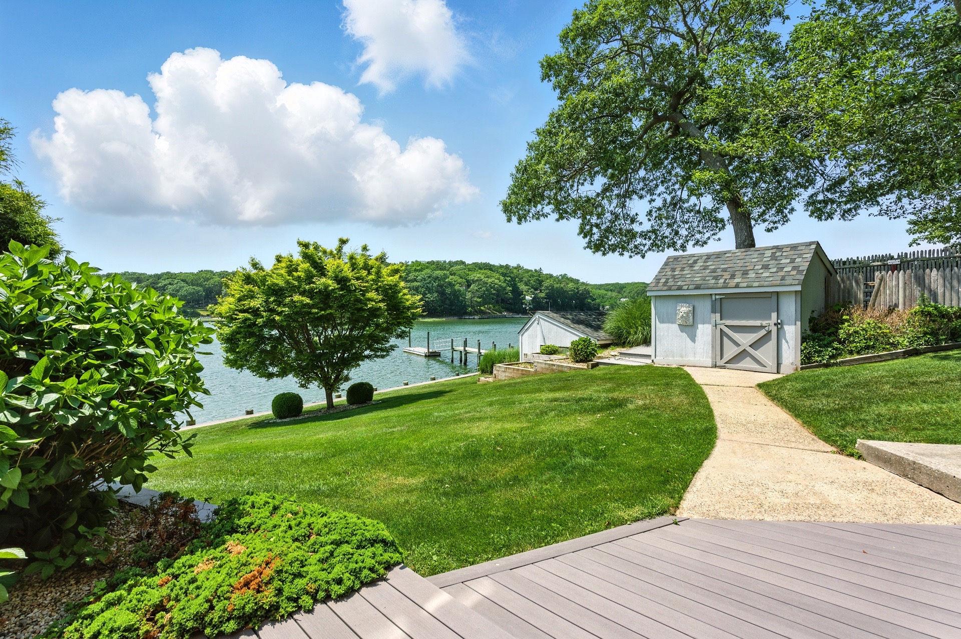 2005 Westview Drive Property Photo 5