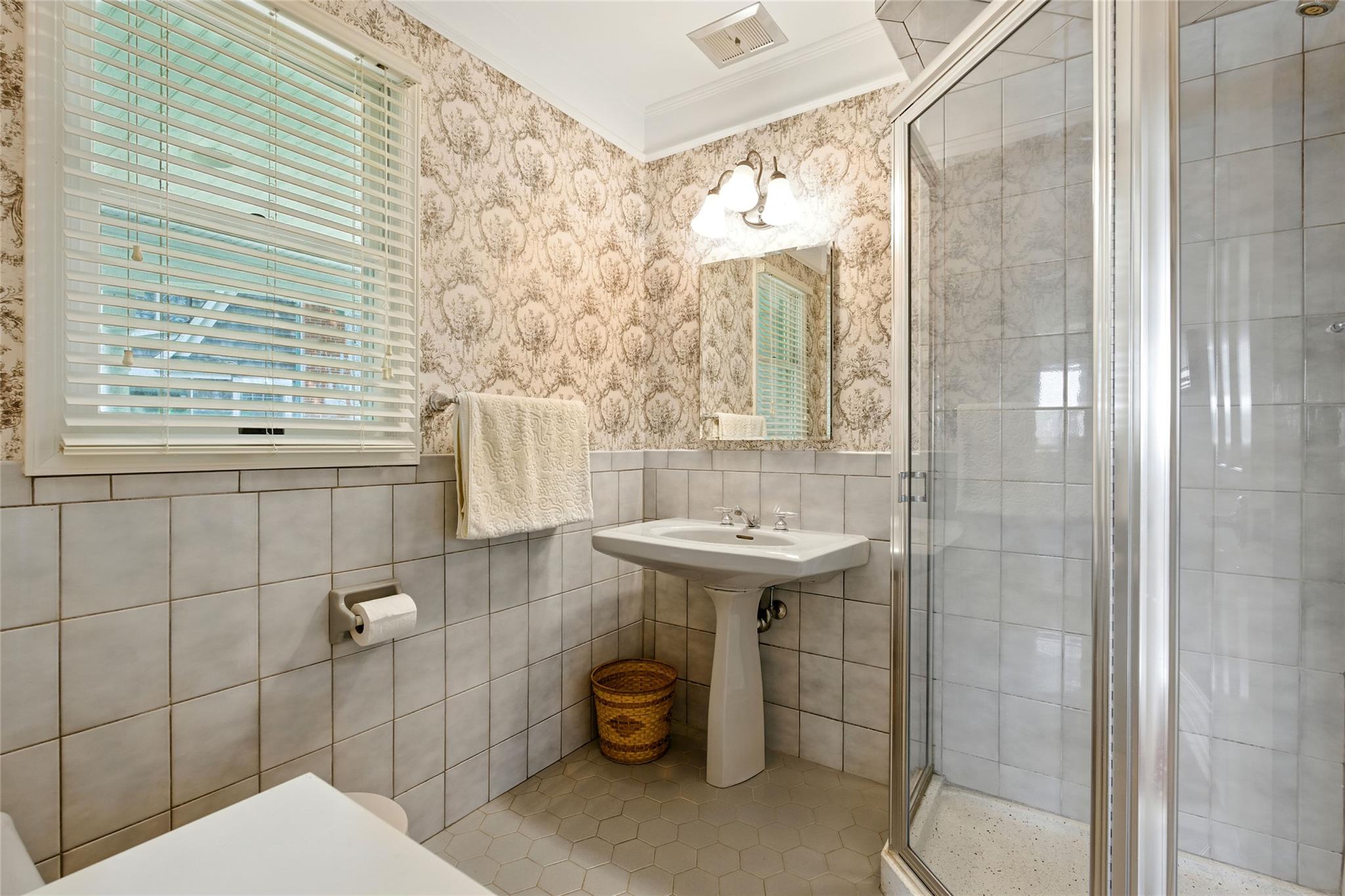 2005 Westview Drive Property Photo 26