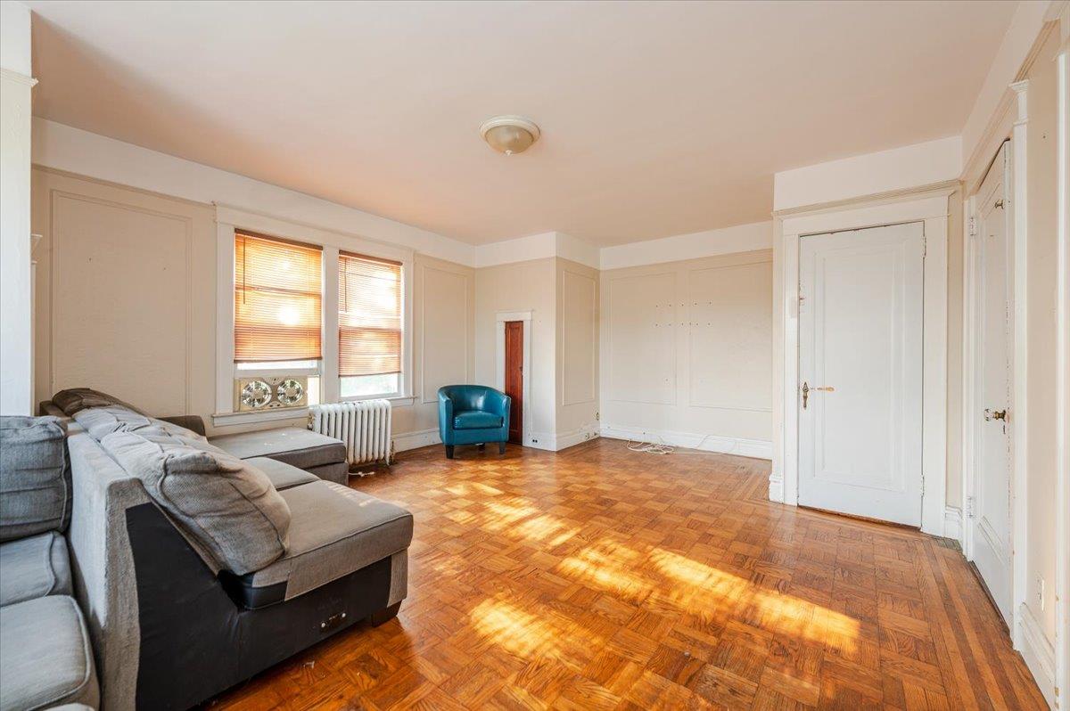 2312 Morgan Avenue Property Photo 6