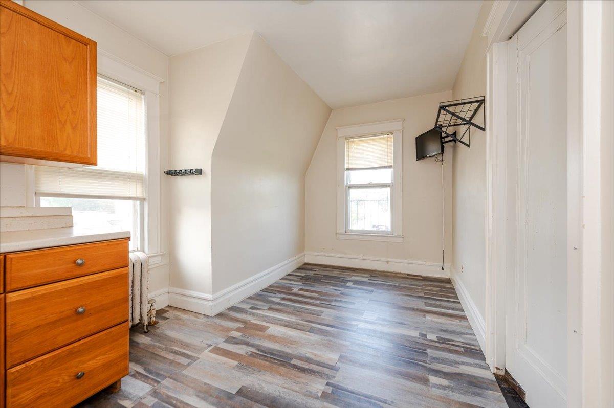 2312 Morgan Avenue Property Photo 7